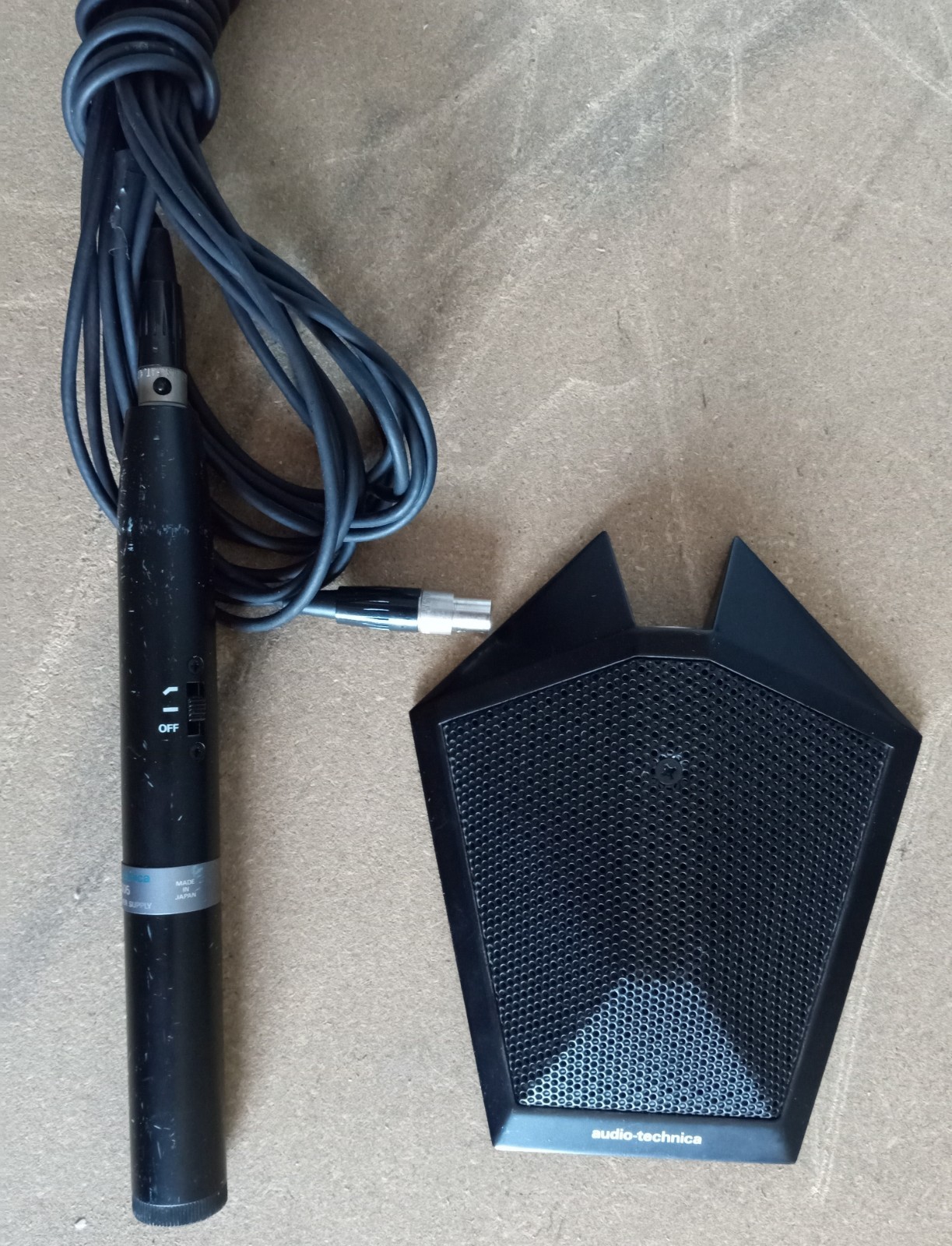 Audio-Technica AT871 Unidirectional Condenser Boundary Microphone w/AT8505