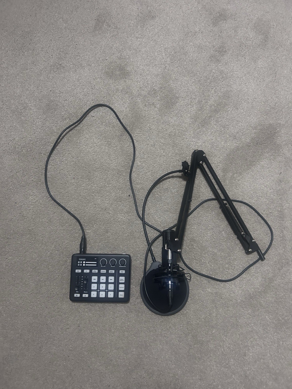 Maono Condenser Microphone, SINWE Audio Interface, Clamp Stand, Pop Filter