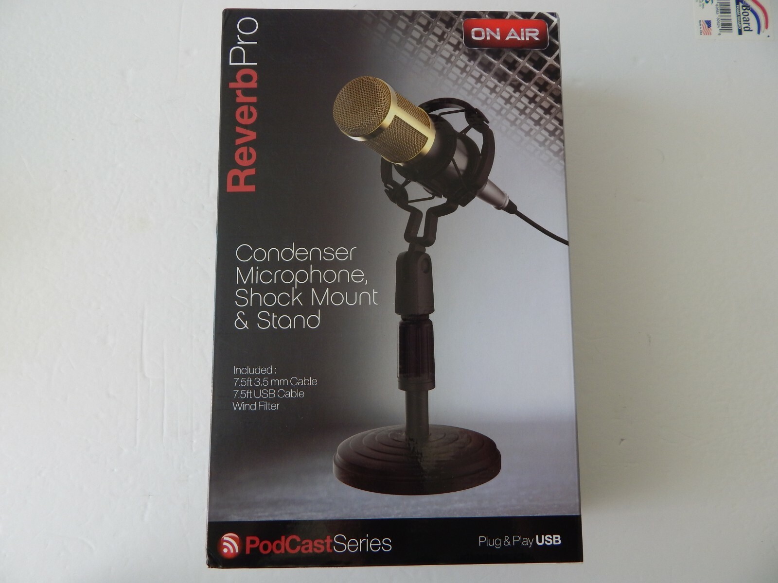 Tzumi PodCast Series Reverb Pro Condenser Microphone Shock Mount Stand New