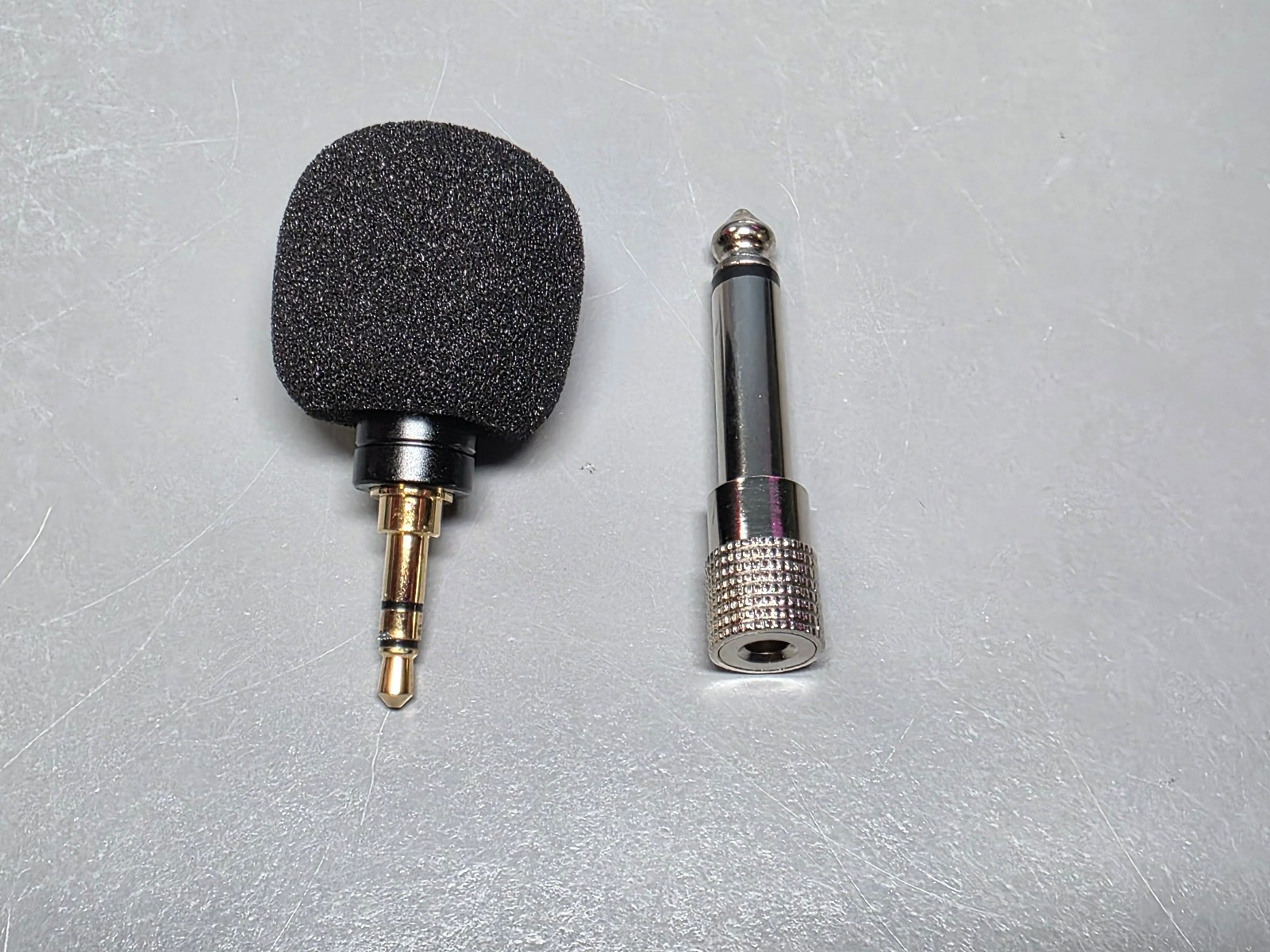 Aokeo Audio Microphone Professional Lavalier Audio Recording Equipment -READ AD-