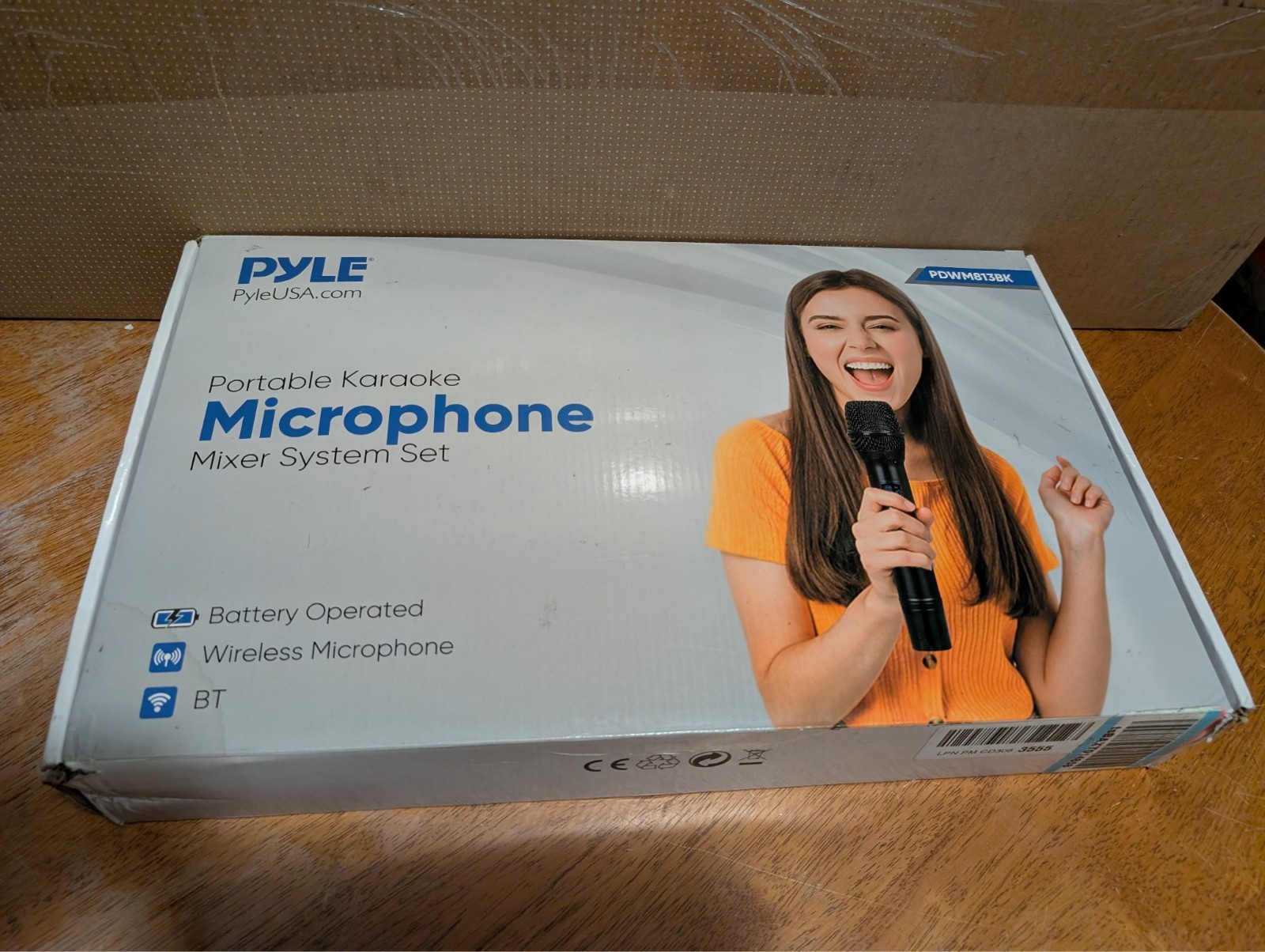 Pyle UHF Wireless BT Microphone System 2 Handheld Mics – PDWM813BK (Open Box)
