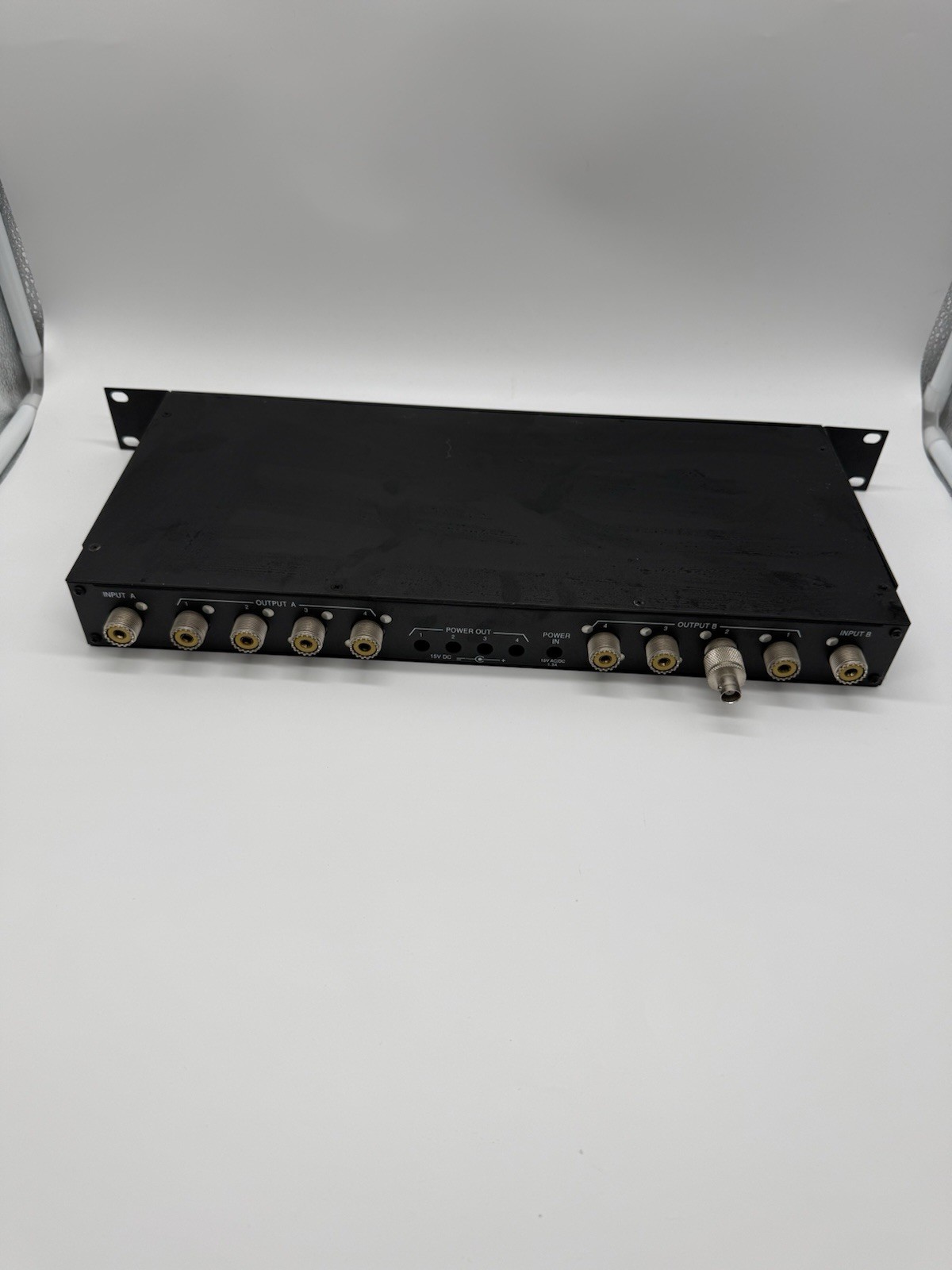 TELEX AD-200 AMPLIFIED BROADBAND VHF ANTENNA SPLITTER NO POWER CORD