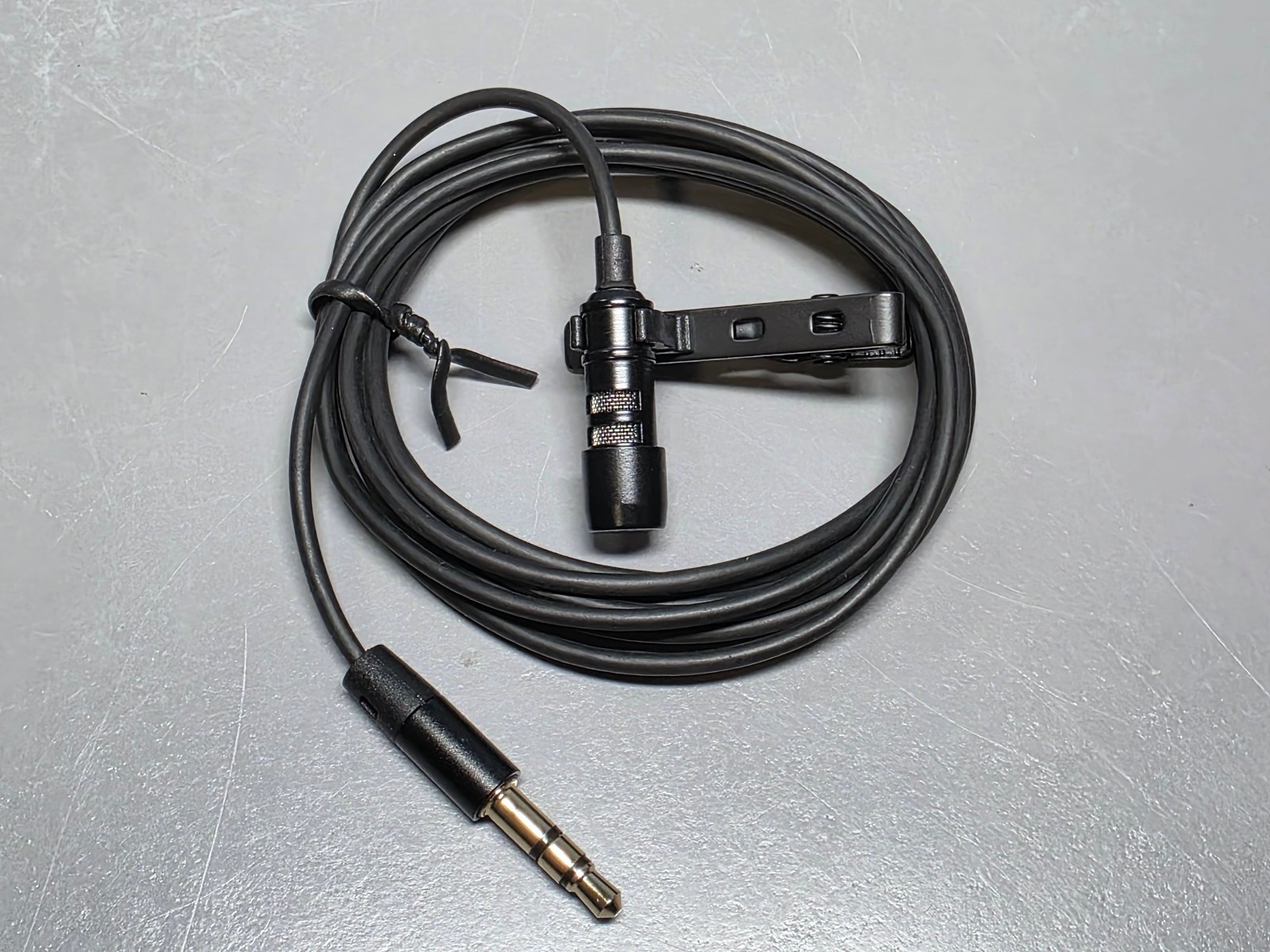 Aokeo Audio Microphone Professional Lavalier Audio Recording Equipment -READ AD-