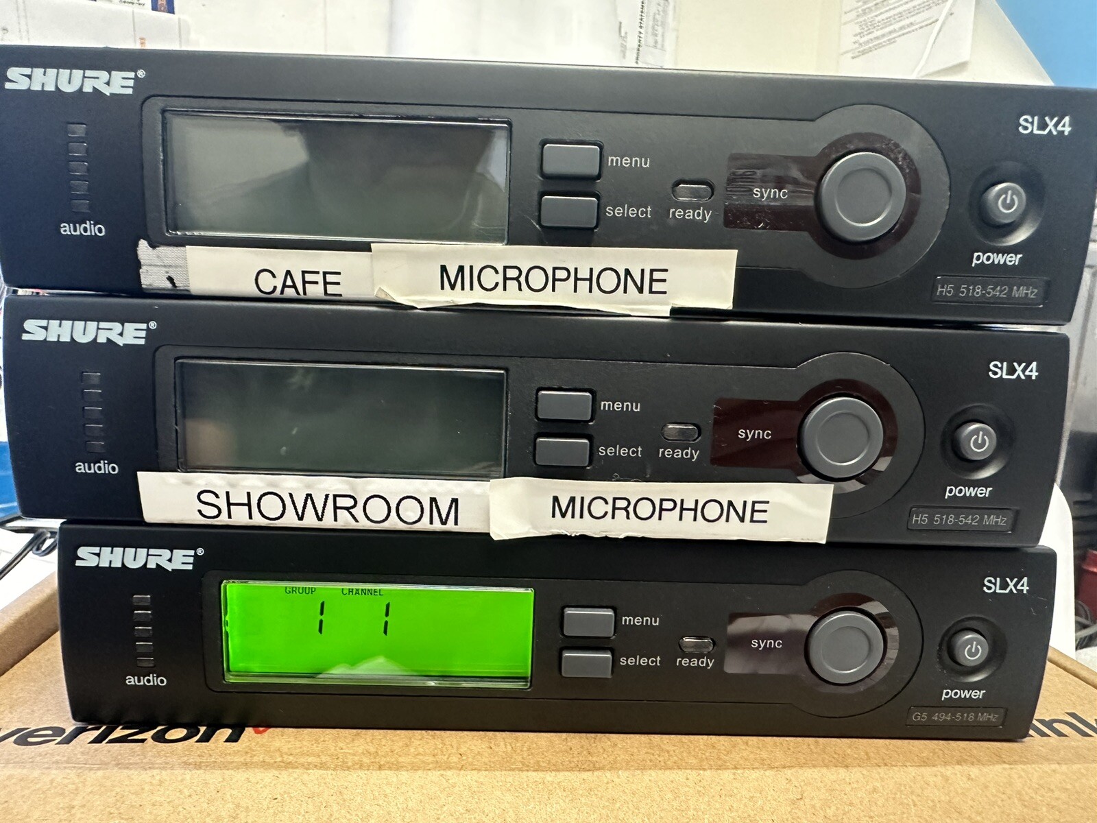 Shure SLX4 Receiver – G5 494-518 MHz-1 Unit With 12v Adapter