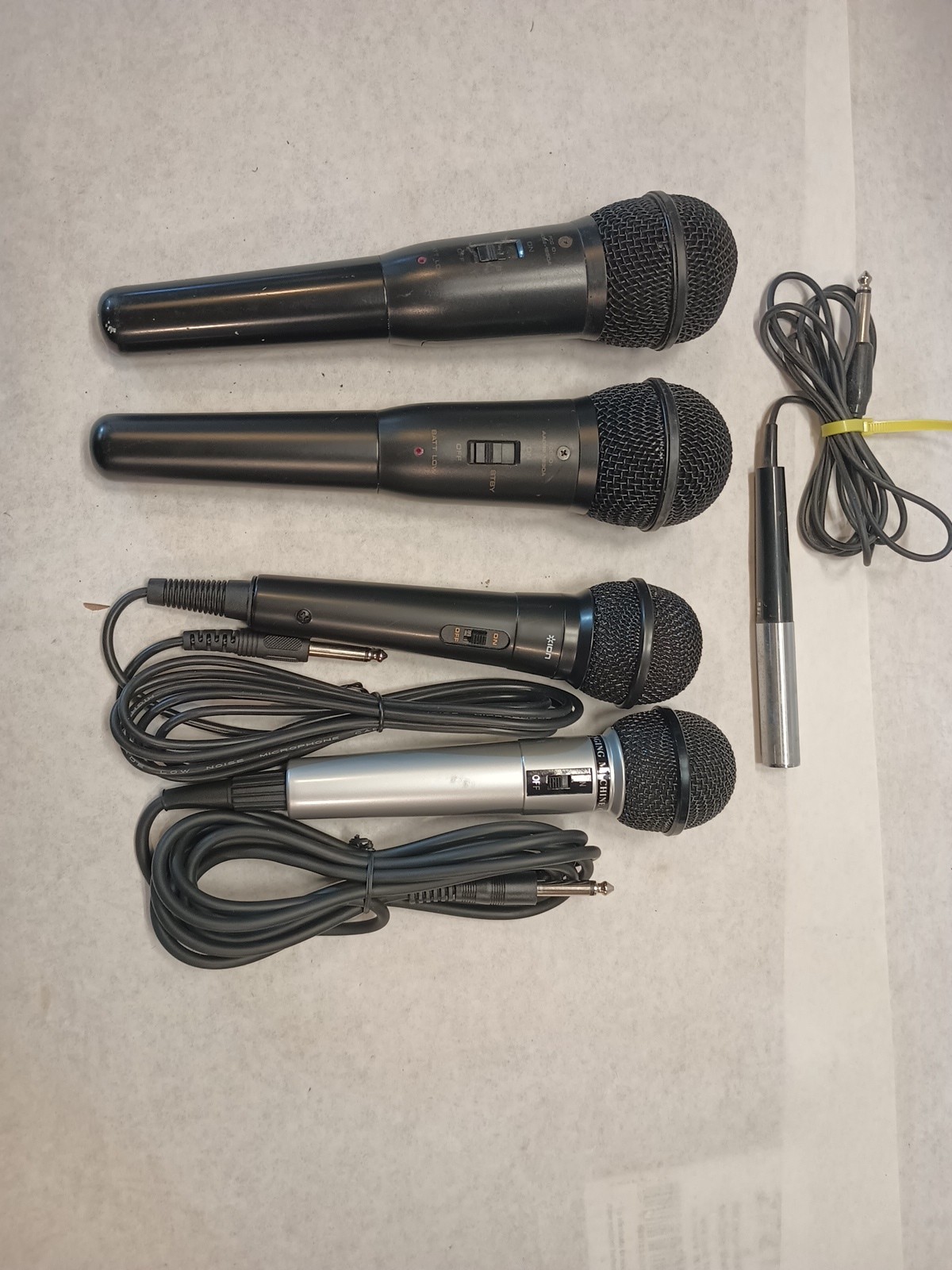 Wired/ Battery Microphones Radio Shack Realistic Singing Machine Ion Lot Of 5