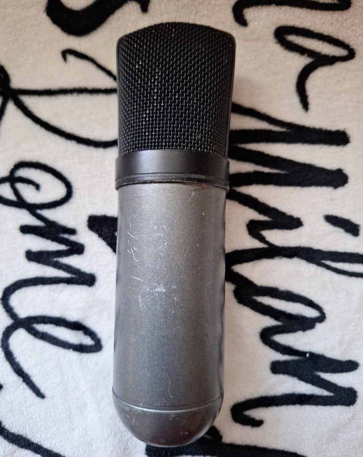 MXL Studio 1 USB Condenser Microphone W Built-in 1/8-inch Headphone Jack