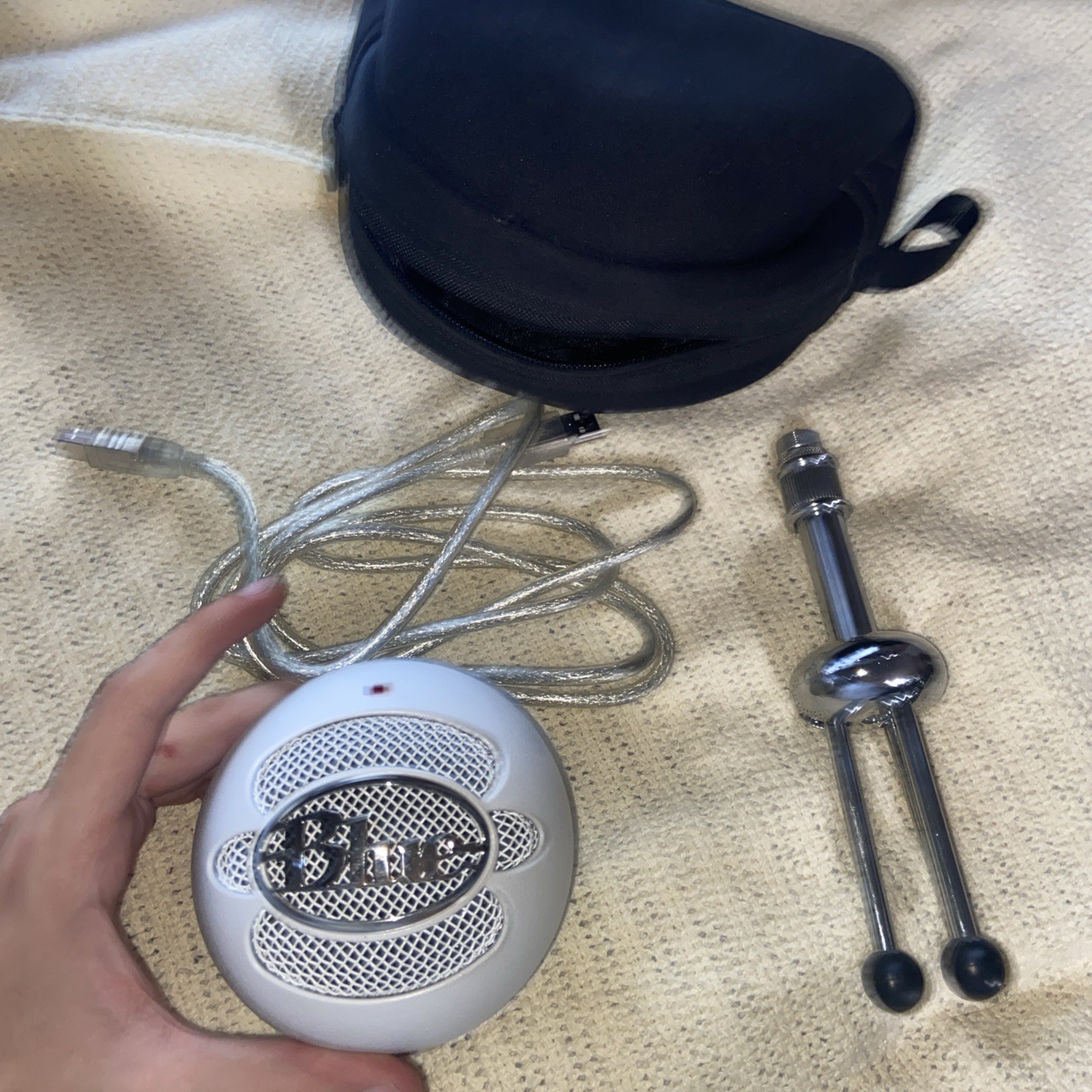 Blue MicrophonesSnowball iCE Condenser USB Microphone