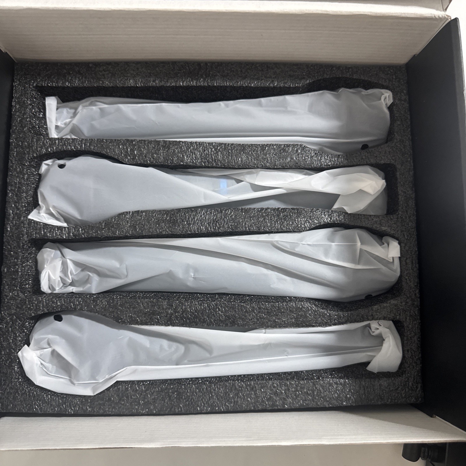 Melonare Quad Channel Wireless Microphone System Model MWM-41