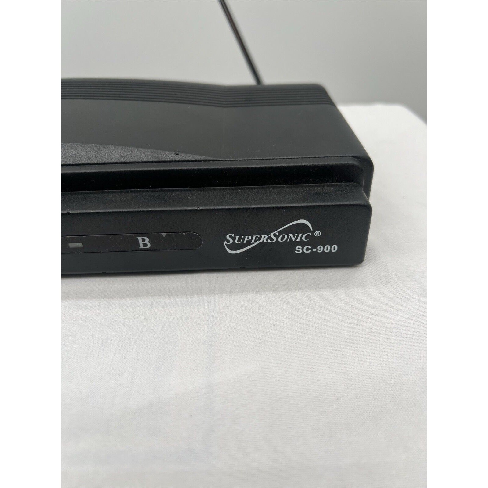 Supersonic SC-900 Wireless Professional Dual Microphone Receiver Only in Black *
