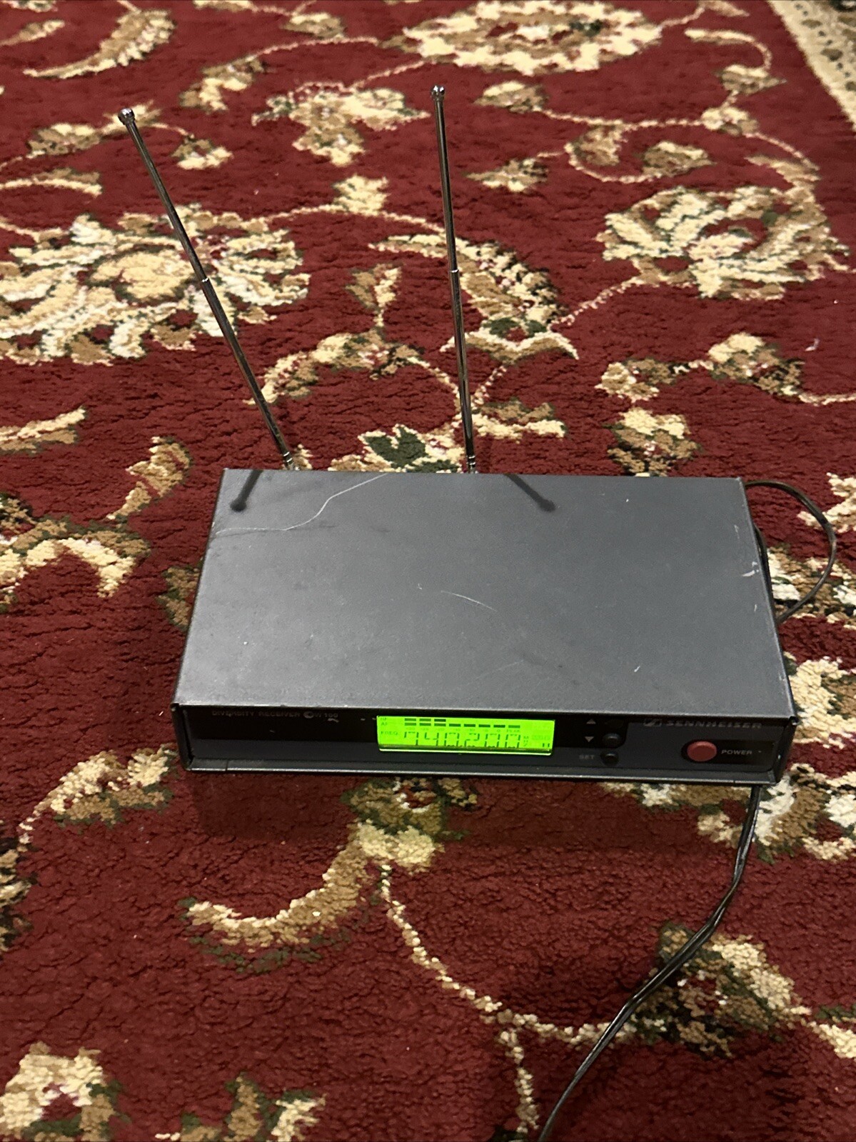 Sennheiser EW100 EM100 Diversity Wireless Receiver – Powers On!