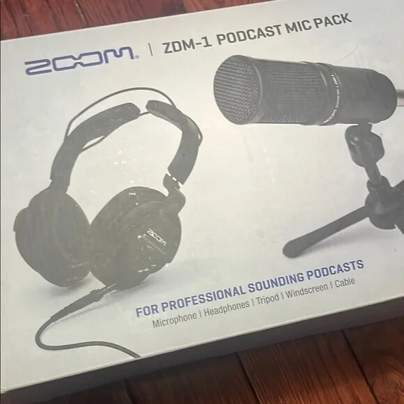 Zoom ZDM-1 Podcast Microphone Pack