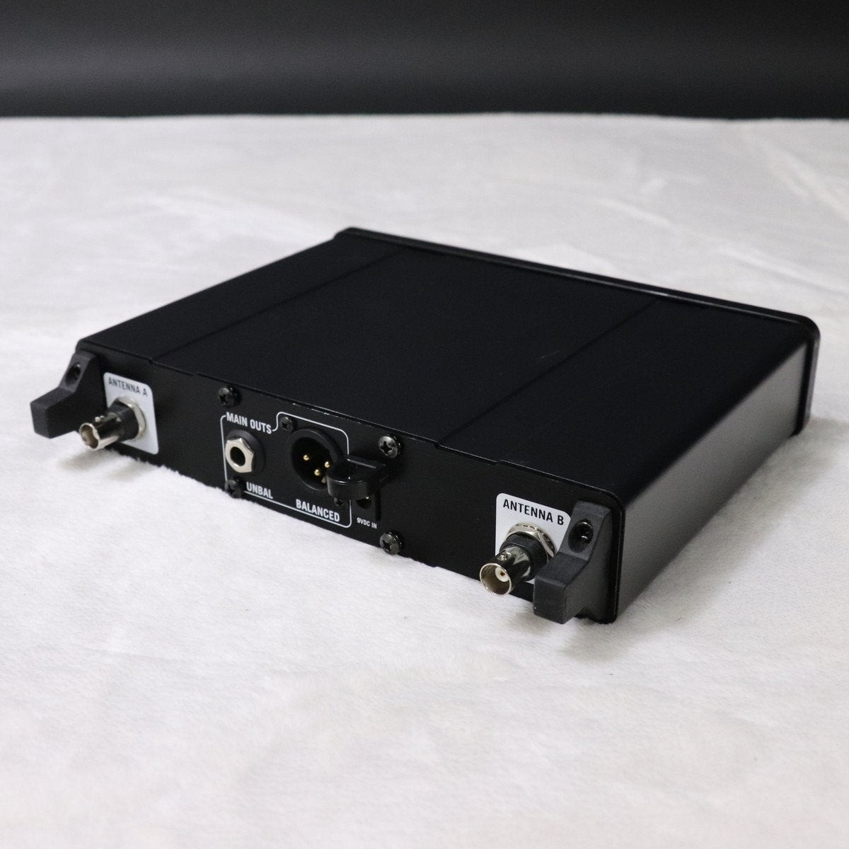 Line 6 XD-V55HS Digital Wireless Receiver Used