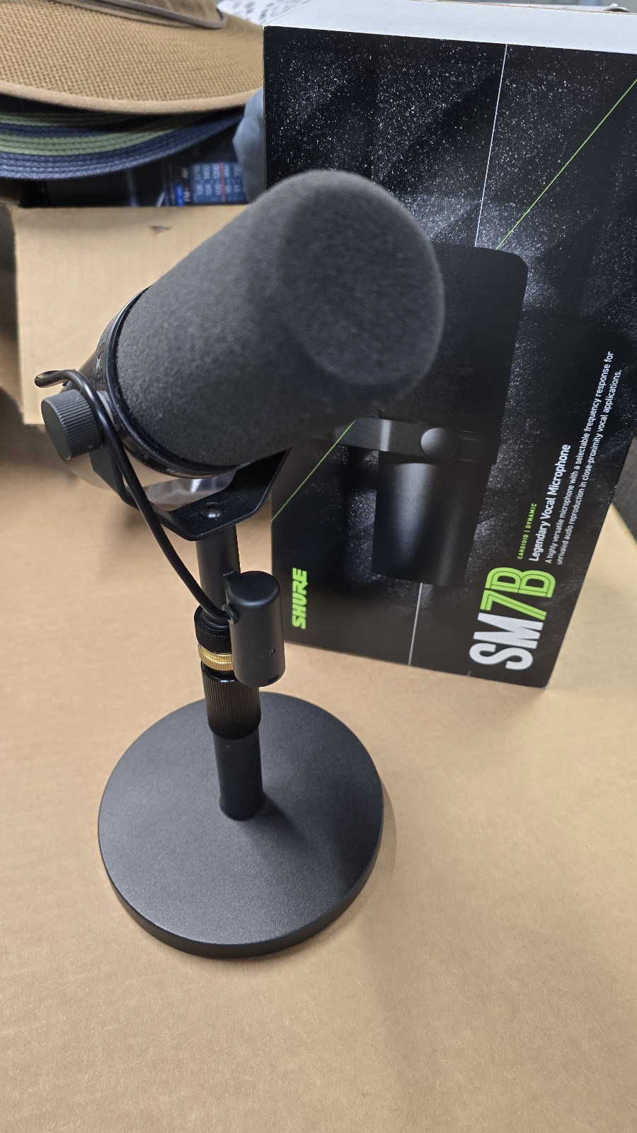 AUTHENTIC Shure SM7B Microphone Vocal Broadcast Streaming Cardioid Dynamic *READ