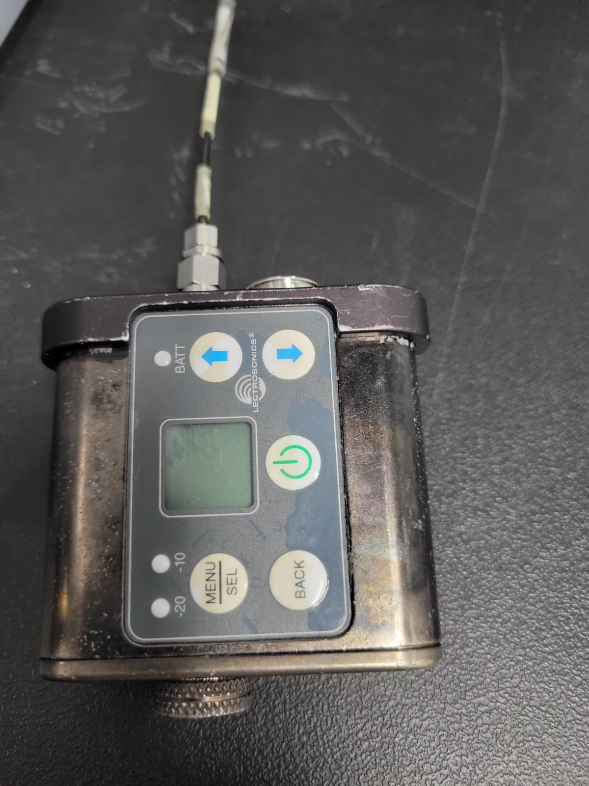 Lectrosonics SMDWB-A1 Digital Hybrid Wideband Beltpack Transmitter Dual Battery