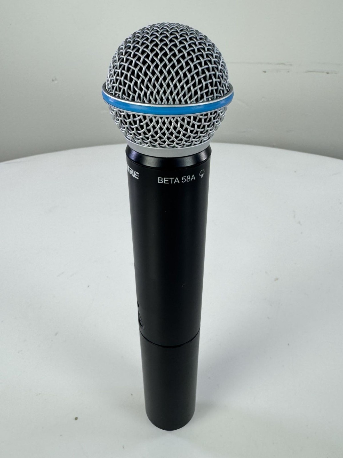 Shure BLX2/Beta58a Wireless Microphone H11 Band Excellent Cond 572-596 MHz #b