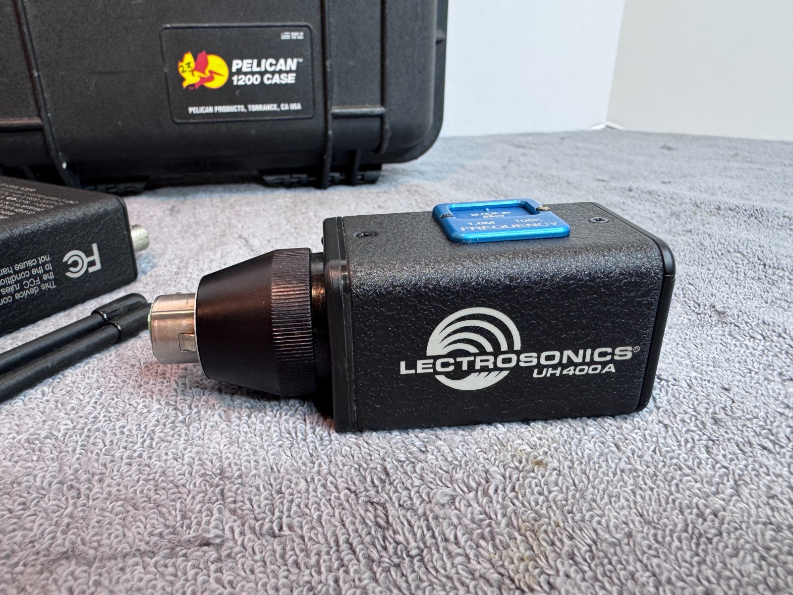 Lectrosonics UH400A Transmitter & UCR411A Receiver 665.6-691.1 MHz, Block 26