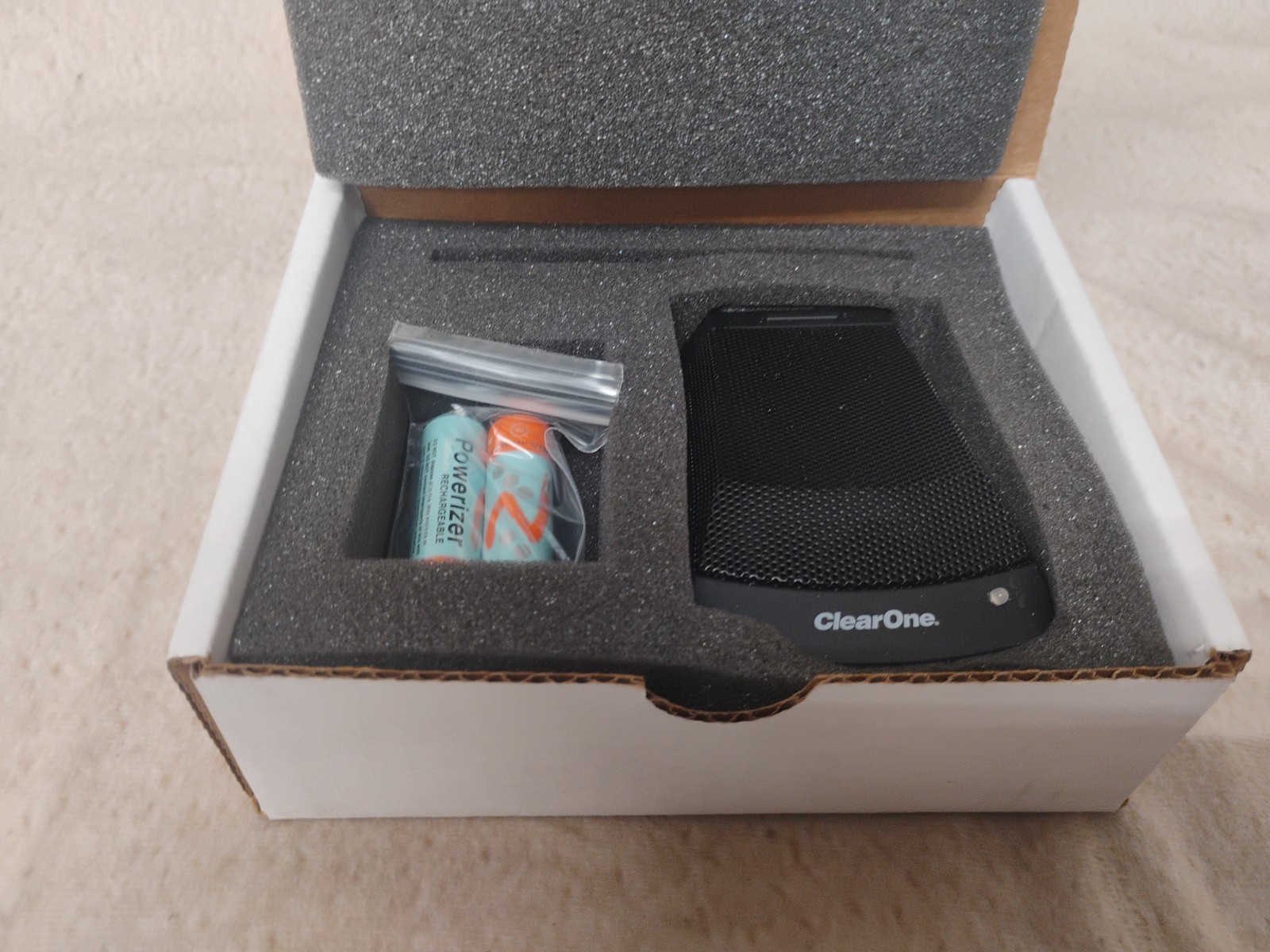 ClearOne Wireless Tabletop Cardiod Transmitter/Mic (RF M610) Compressed,…