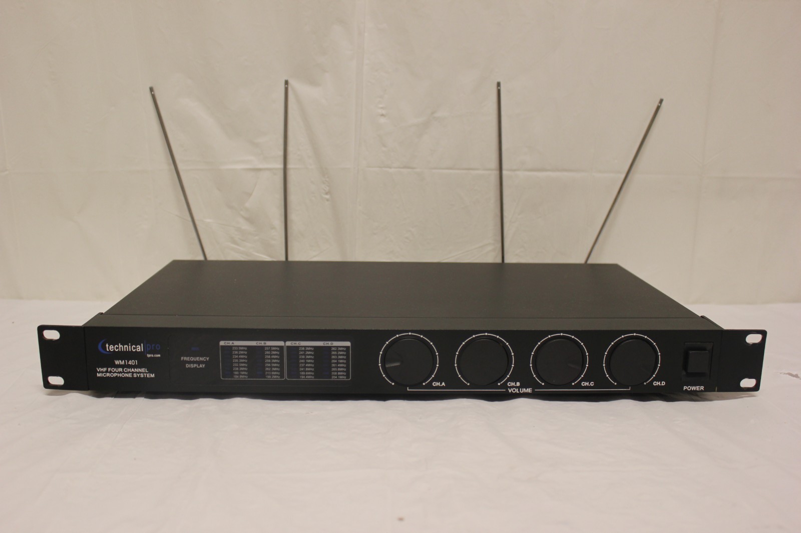 Technical Pro WM1401 VHF Four Channel Wireless Microphone System with Mics G3