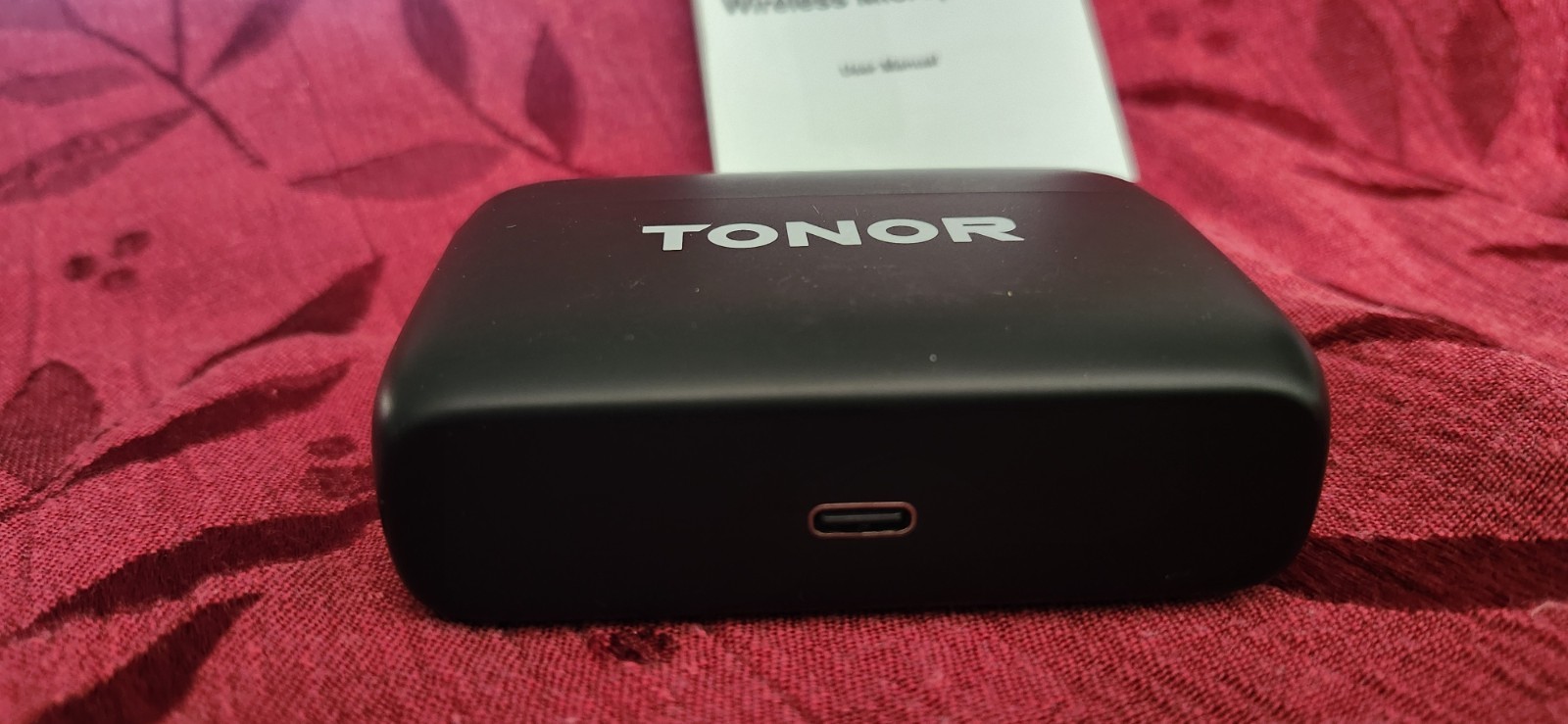 TONOR Wireless Lavalier Microphone.