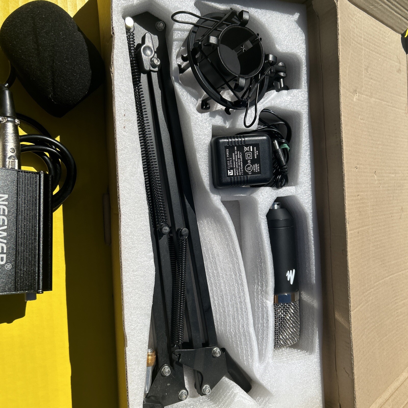 Neewer NW-100 Podcast Microphone Maono AU-A03 Arm Cables Basket Screen READ