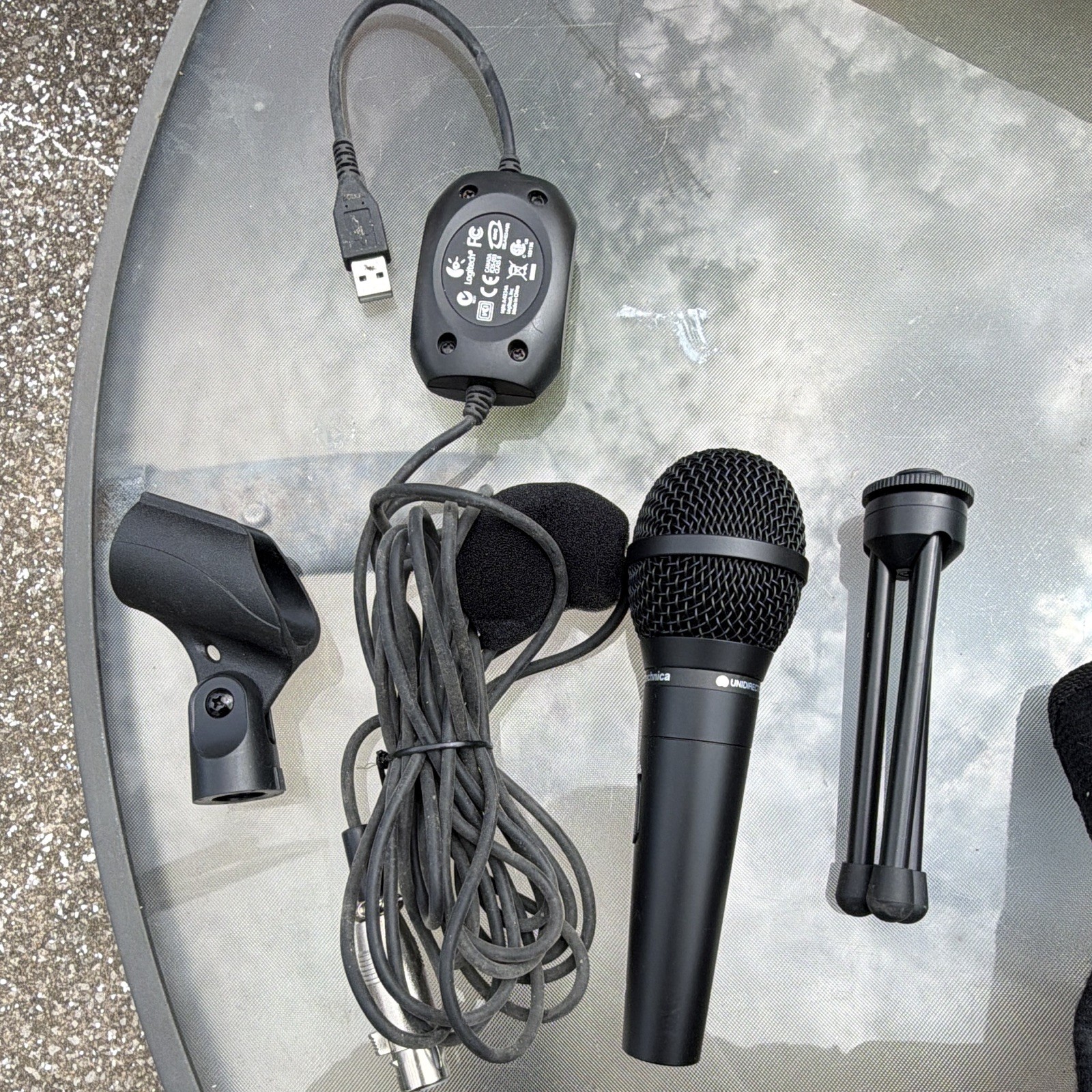 Audio-Technica ATR1300 Dynamic Unidirectional Wired XLR Mic, Black UNTESTED