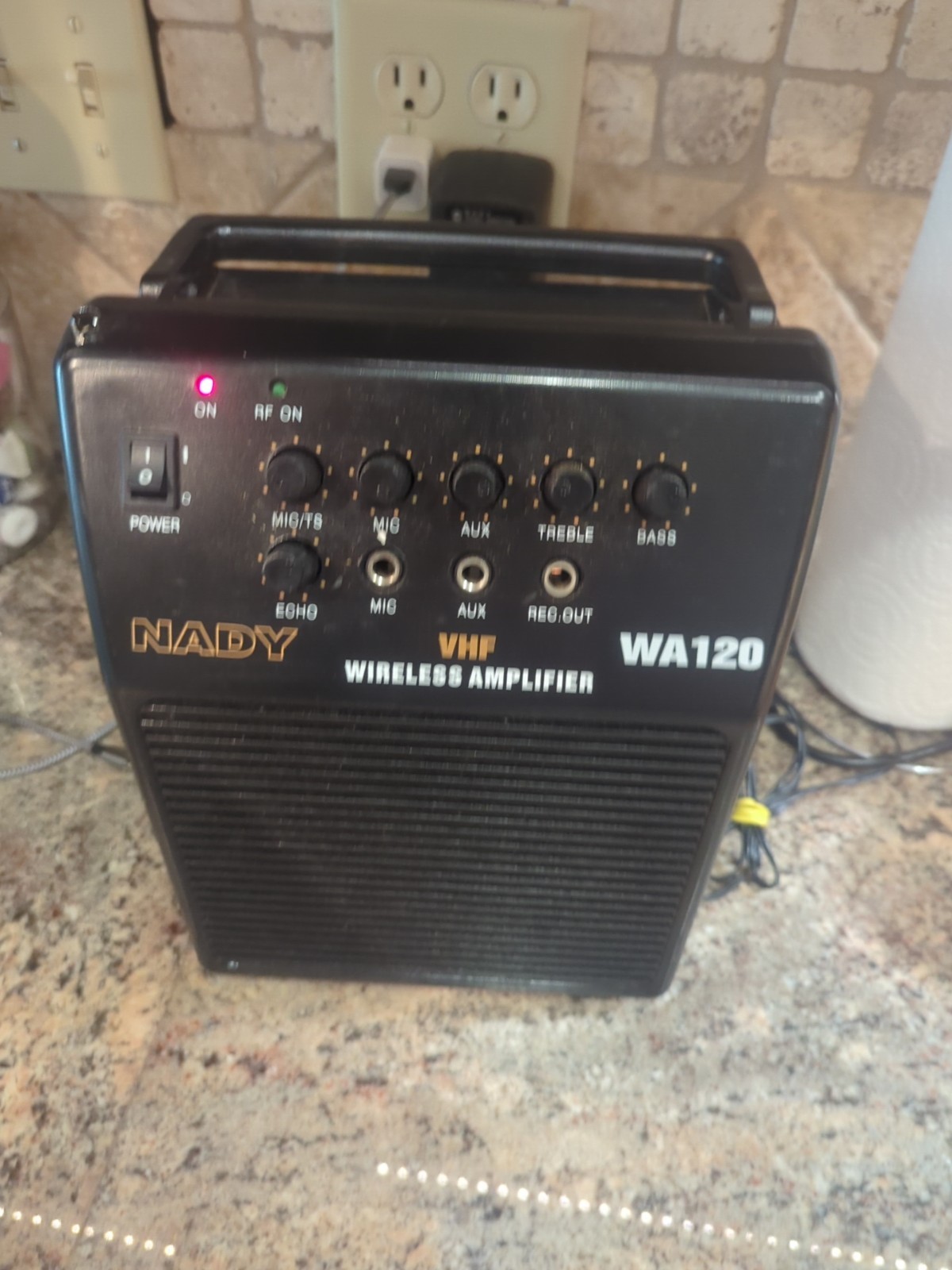 Nady WA-120 Ultra Portable Wireless PA Amp Amplifier Tested No Mic , No Attenna