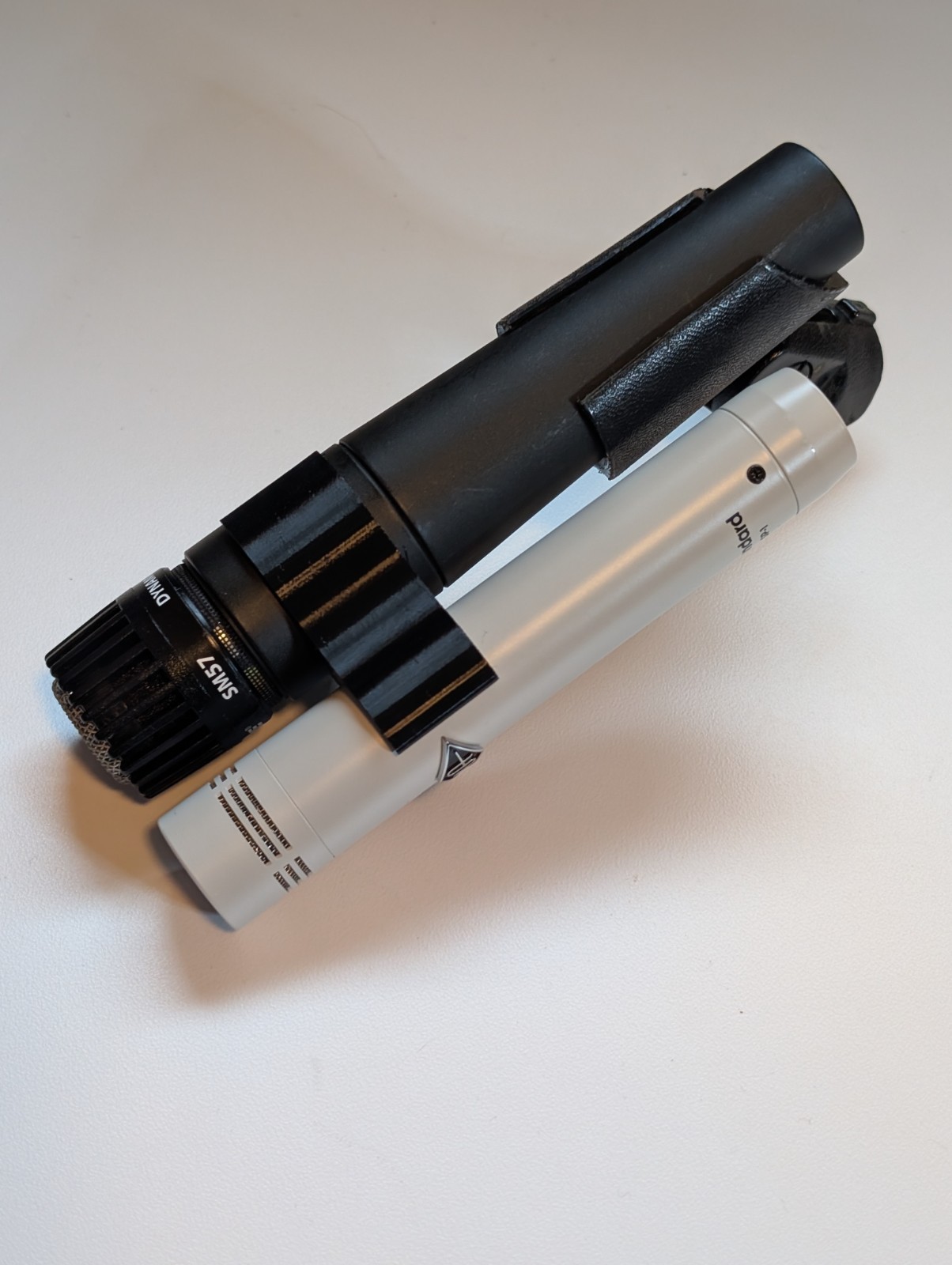 Double Microphone Clip SM57/SP1 – Small Diaphragm Condenser Attachment