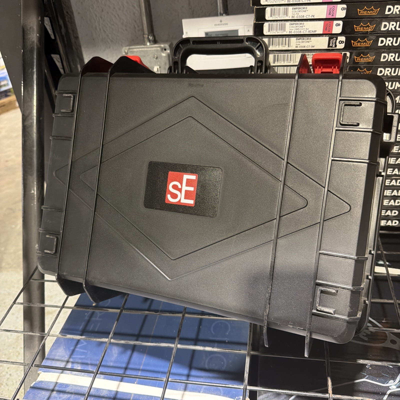sE electronics microphone Hard Shell Case