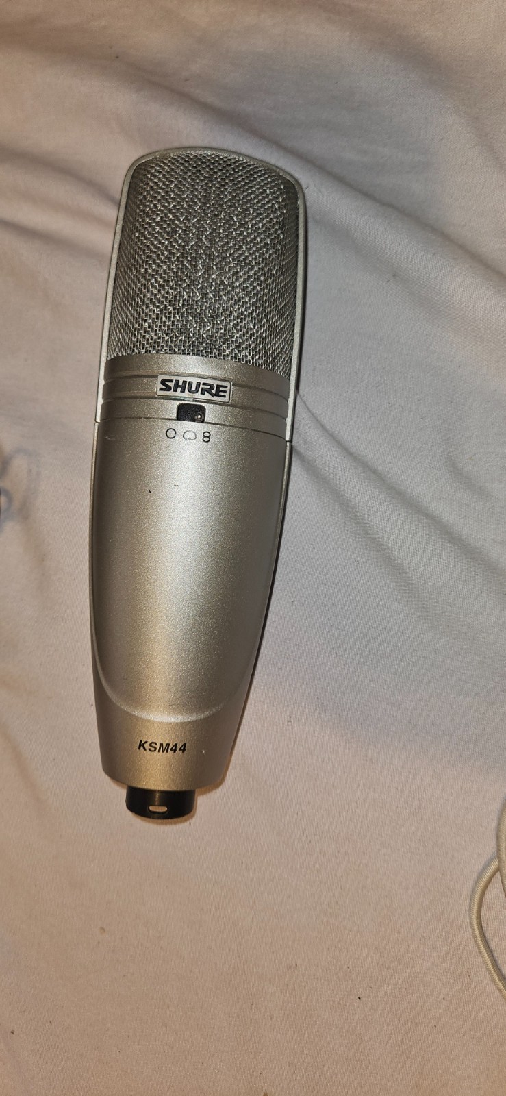 Shure KSM44 Multi-Pattern Condenser Microphone Studio Kit with Case Shock Mount