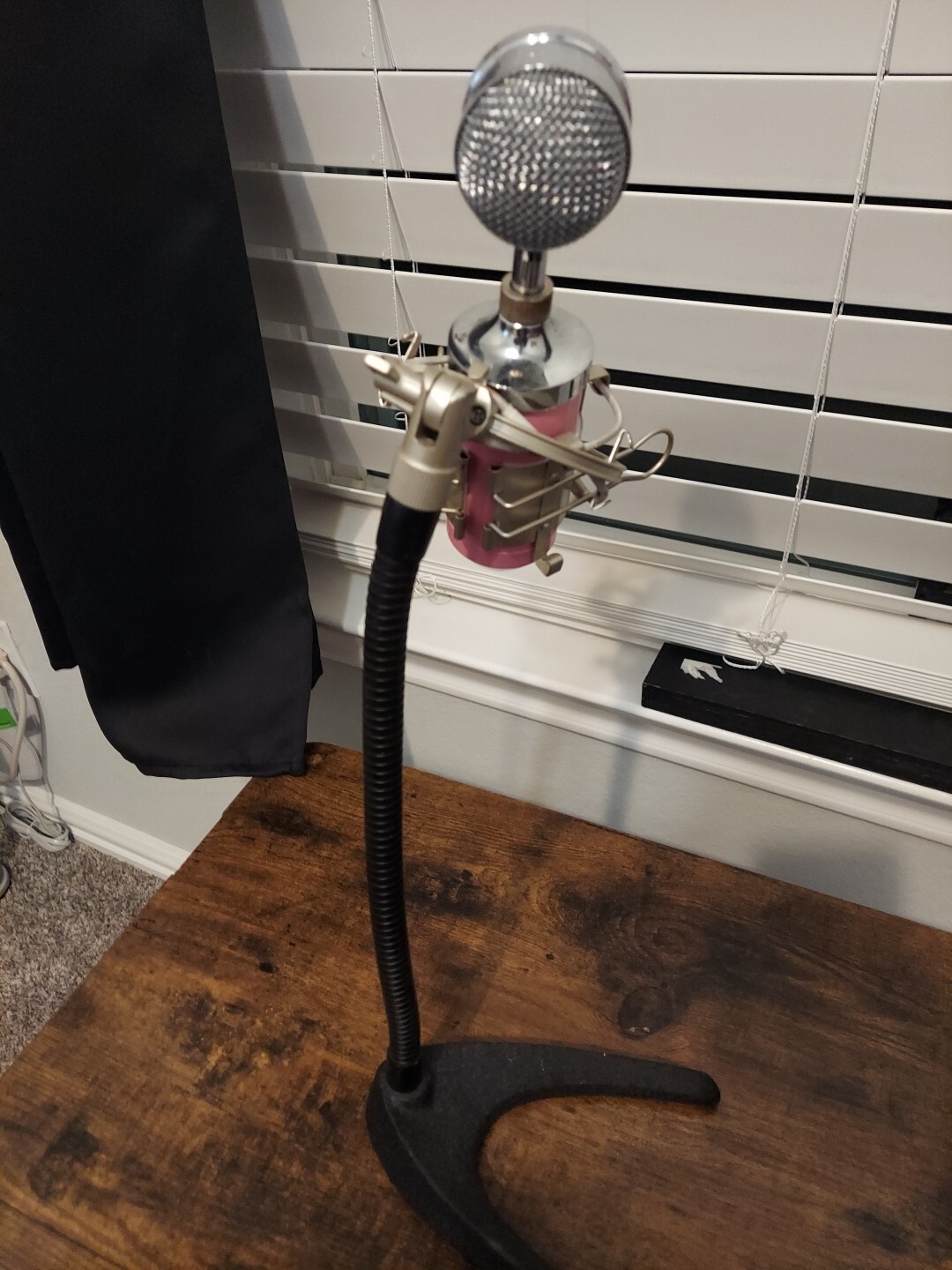 Excelvan BM8000 Cardoid Recording Condenser Microphone W/Stand