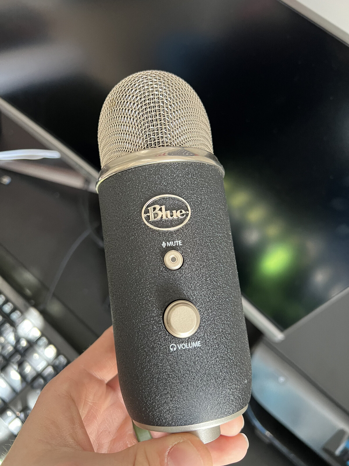 Blue Yeti USB Microphone – Silver