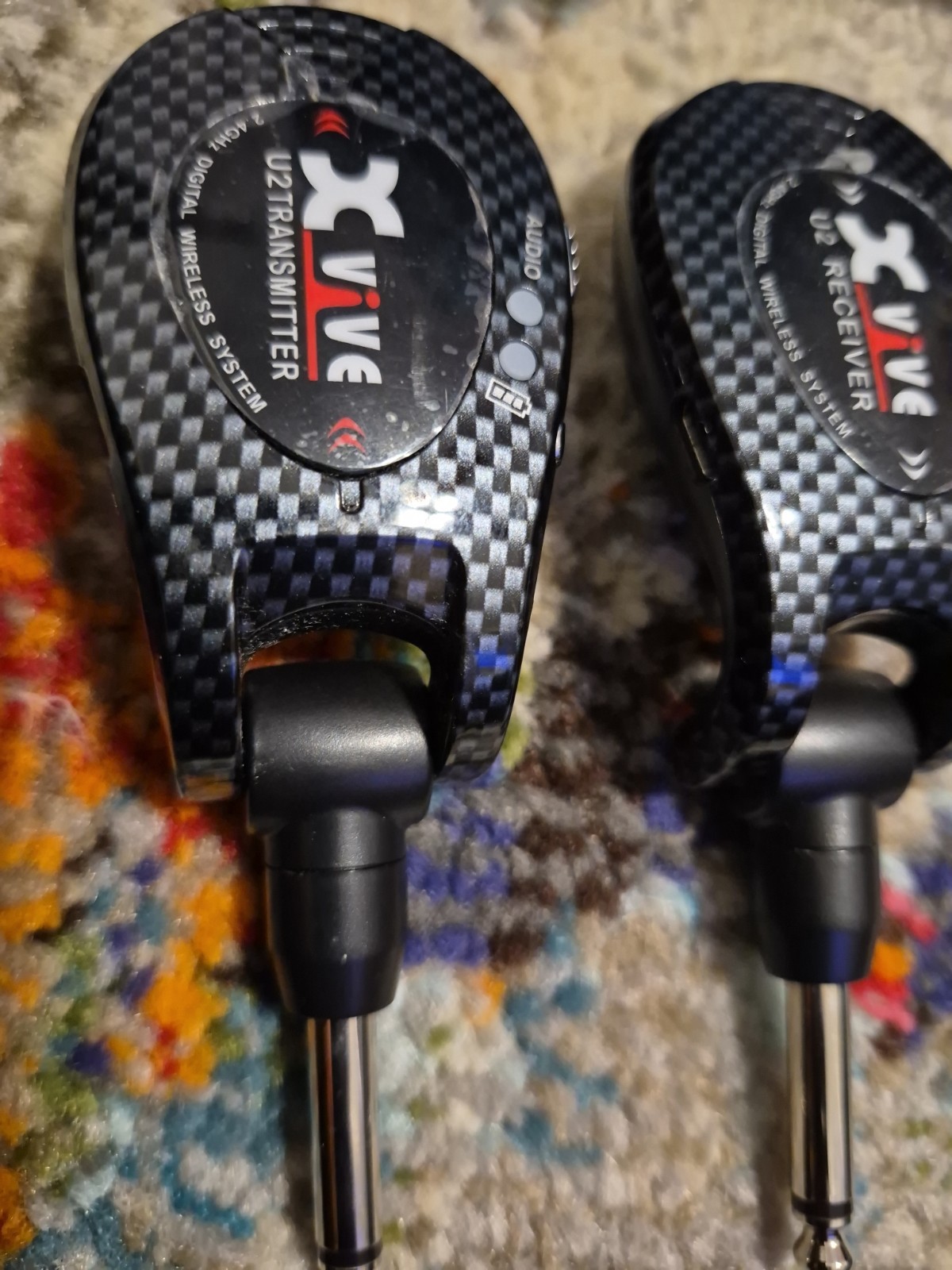 XVive U2 Guitar Wireless System Carbon Lot Of 2