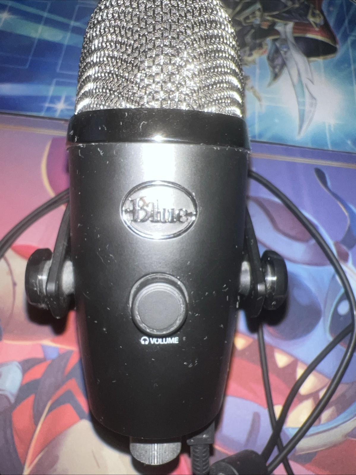 Blue Yeti USB Microphone – Blackout Edition – Works Great