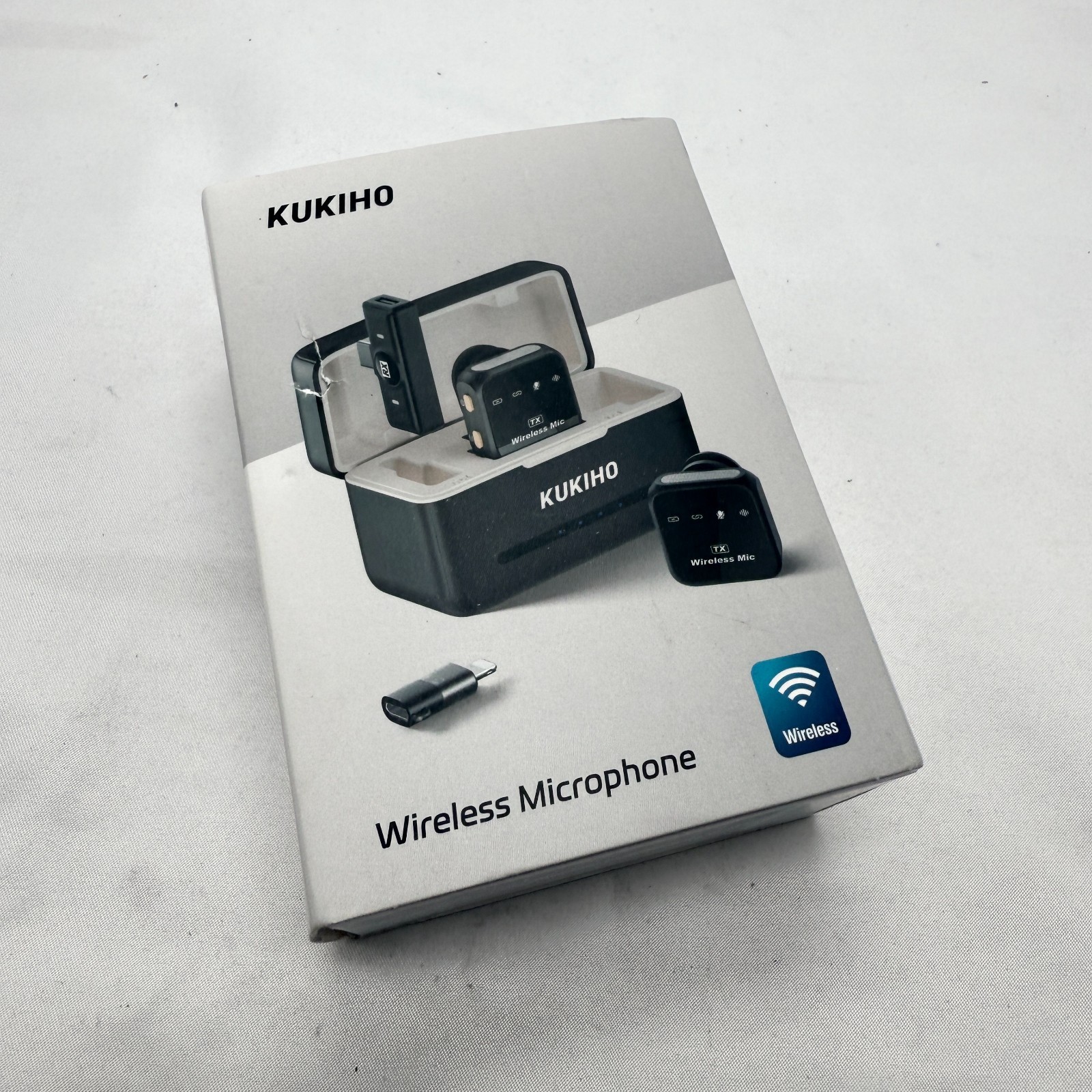 Wireless Lavalier Microphone for iPhone iPad Android With Charging Case 80h B…