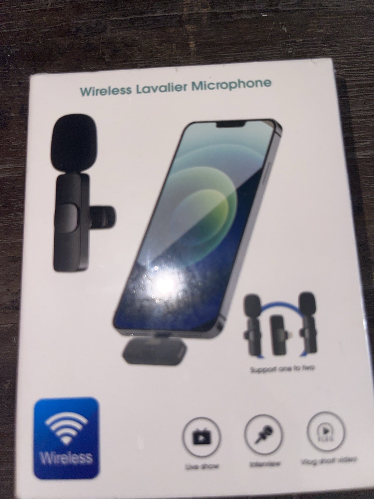 Bluetooth USB-C Content Creator Microphone