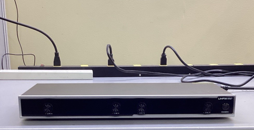 D Debra D‑440 4‑Channel Wireless