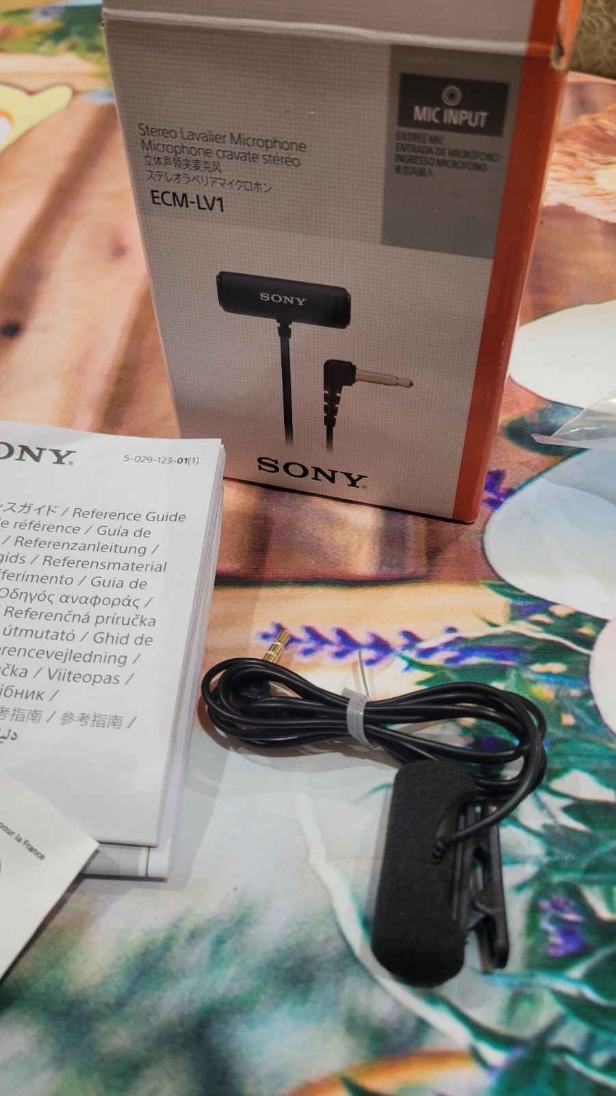 Sony ECM-LV1 Compact Stereo Lavalier Microphone Plug-in Mic Input 1m/3ft Cable