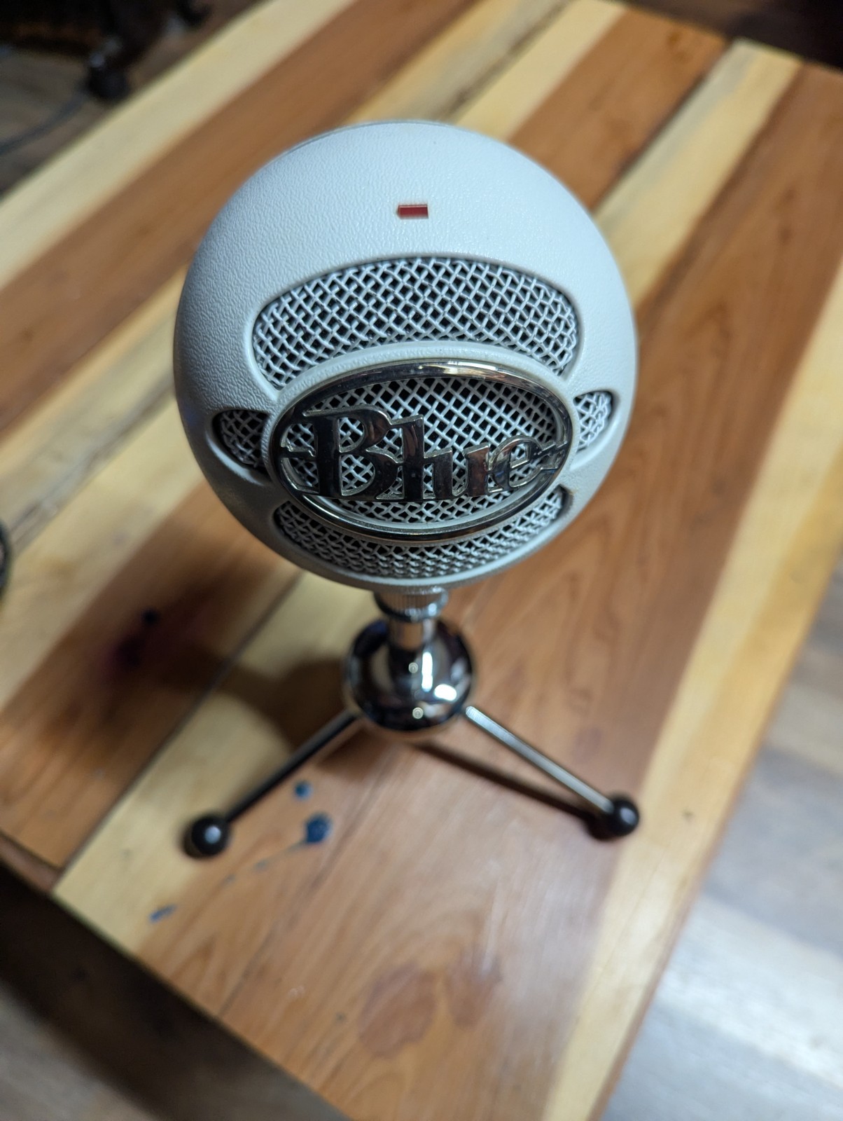 Blue Microphones Snowball Ice USB Condenser Microphone with Tripod Stand Black