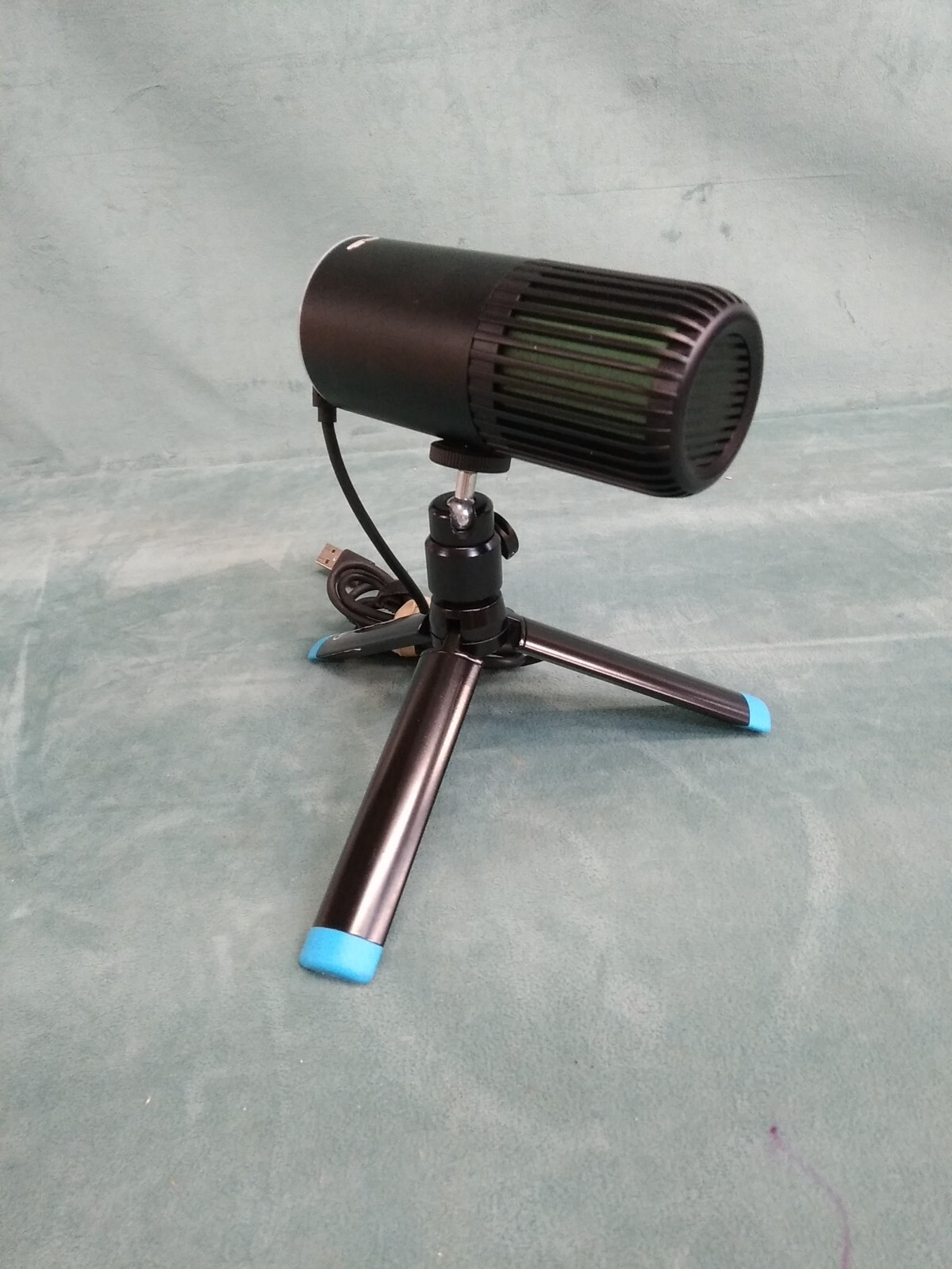 JLab Talk Go USB Microphone – Black and blue preowned