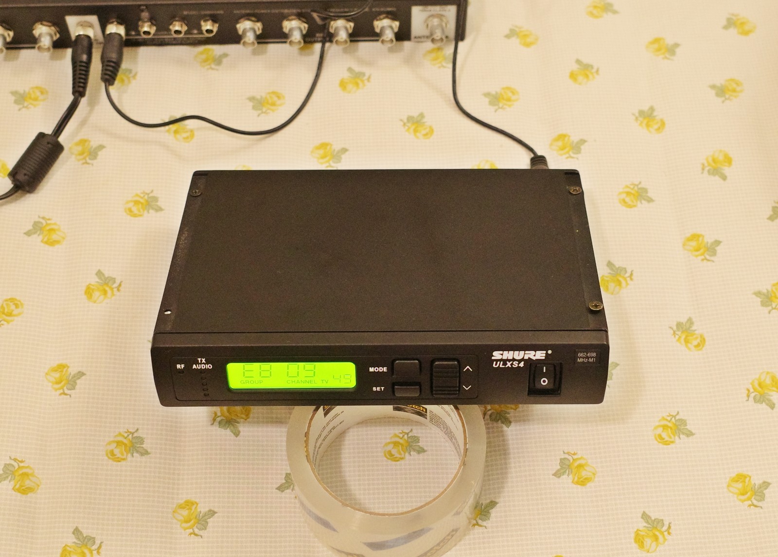 Shure ULXS4 M1 Wireless Microphone Receiver