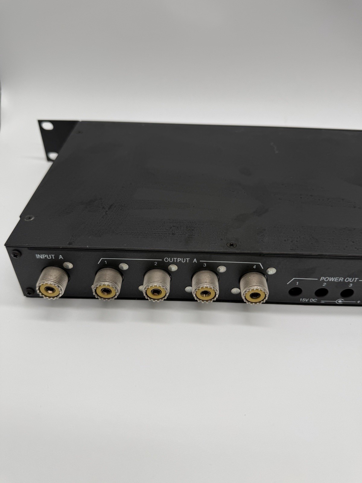 TELEX AD-200 AMPLIFIED BROADBAND VHF ANTENNA SPLITTER NO POWER CORD