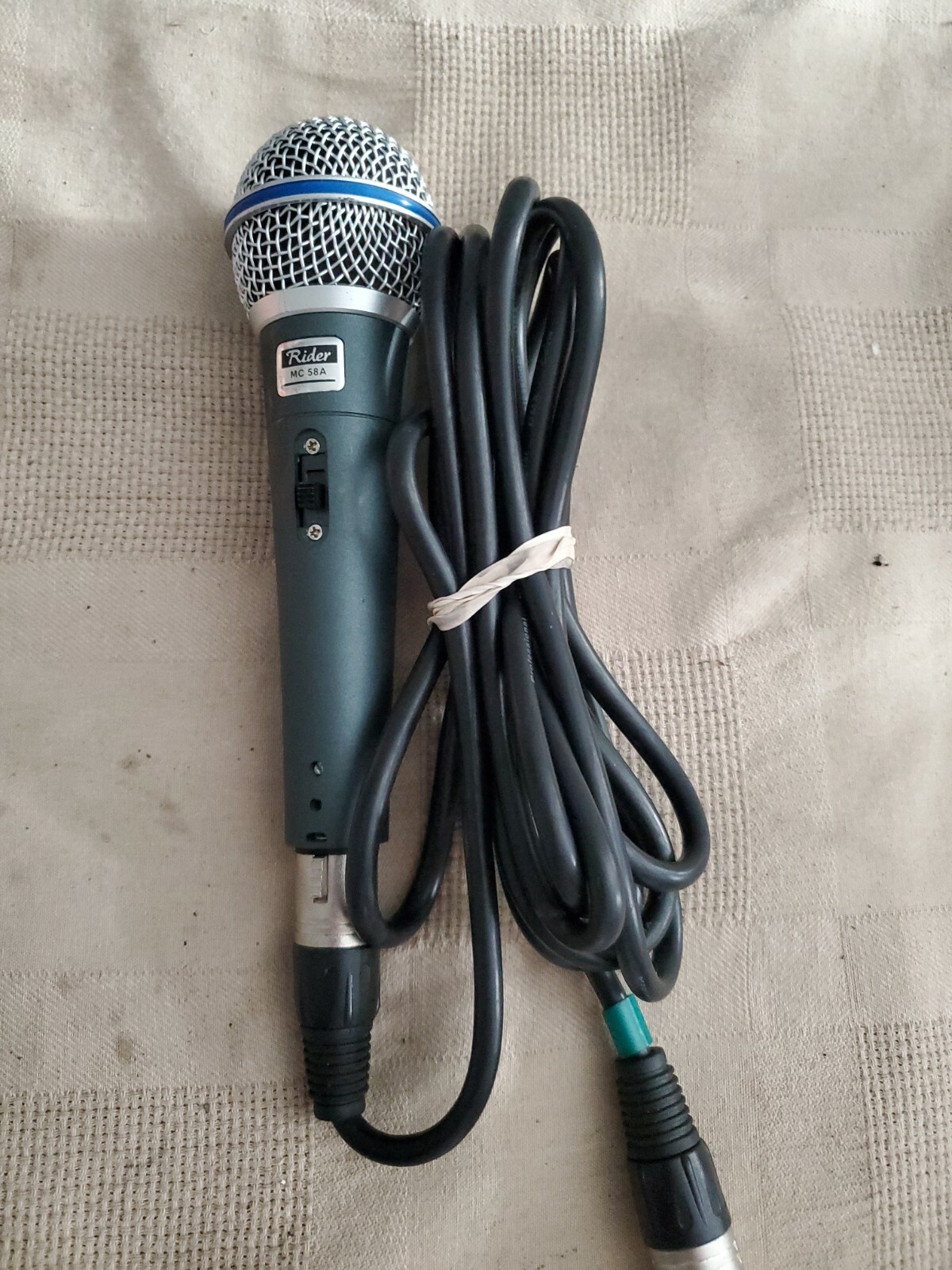 Rider MC 58A Vocal Microphone with Cord