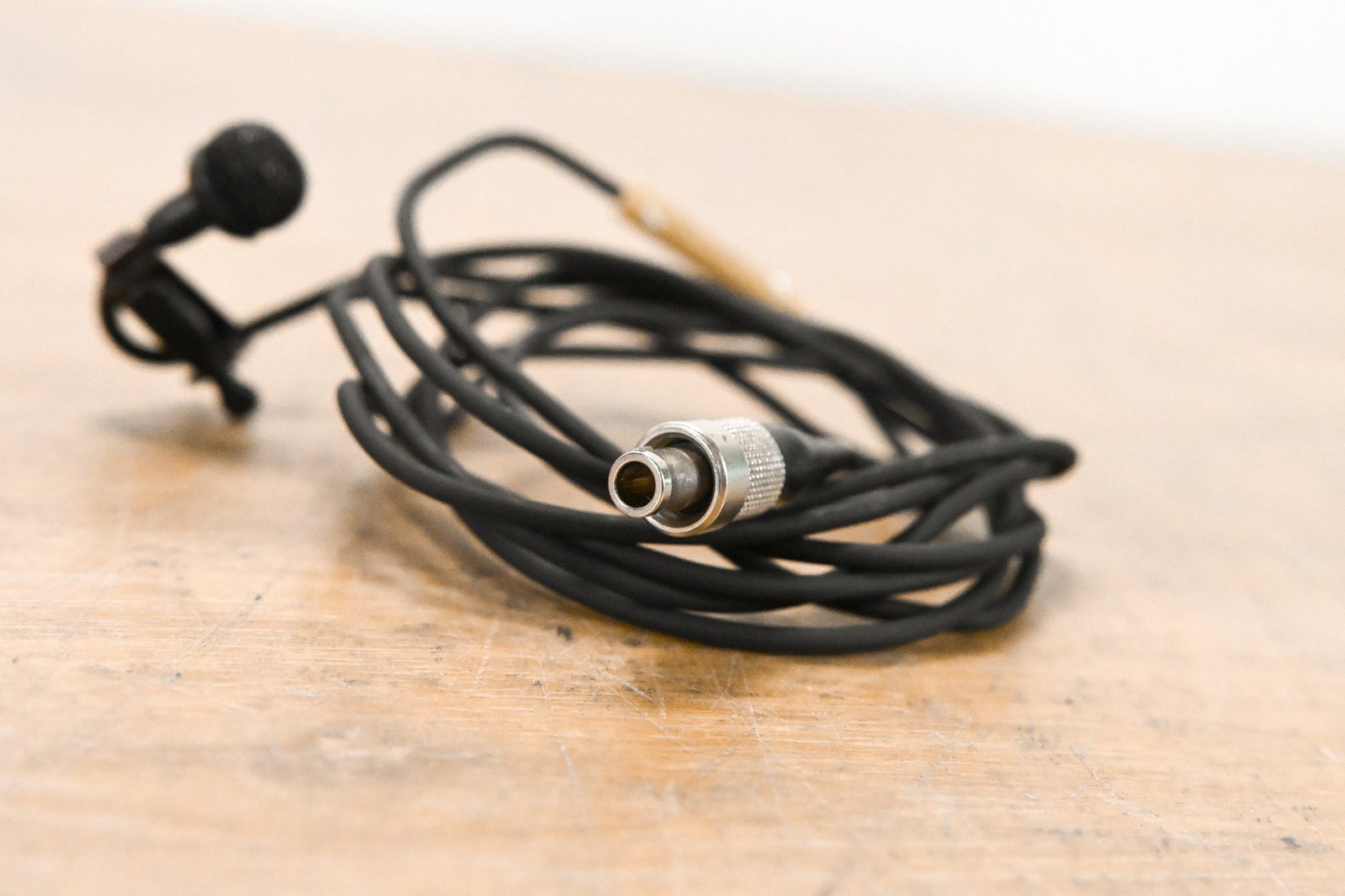 Sennheiser MKE 2 Lavalier Lapel Mic w/ 3-Pin Lemo Connector – Black CG012BT
