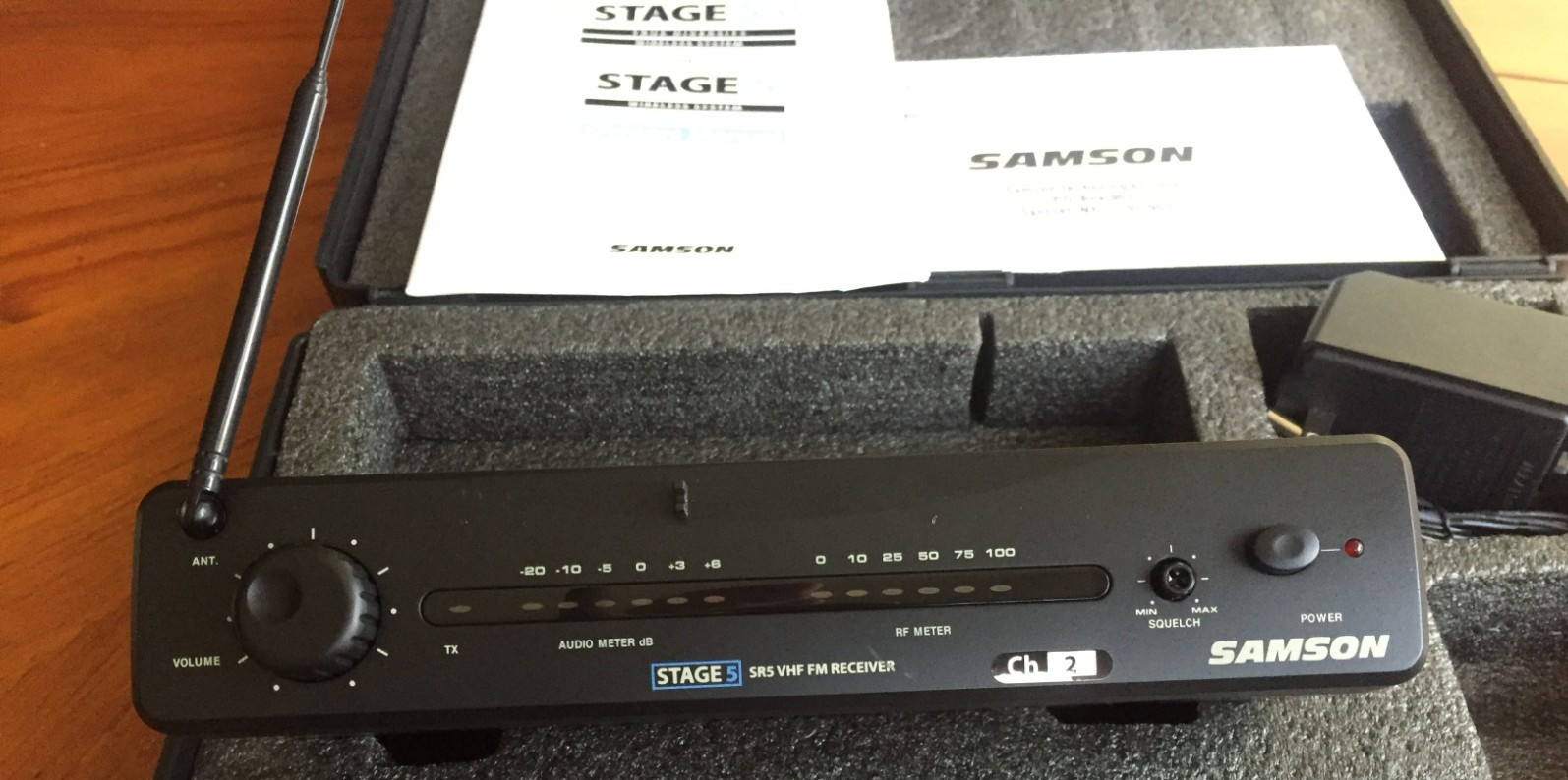 Samson Stage 5 Wireless Microphone System – Channel 2