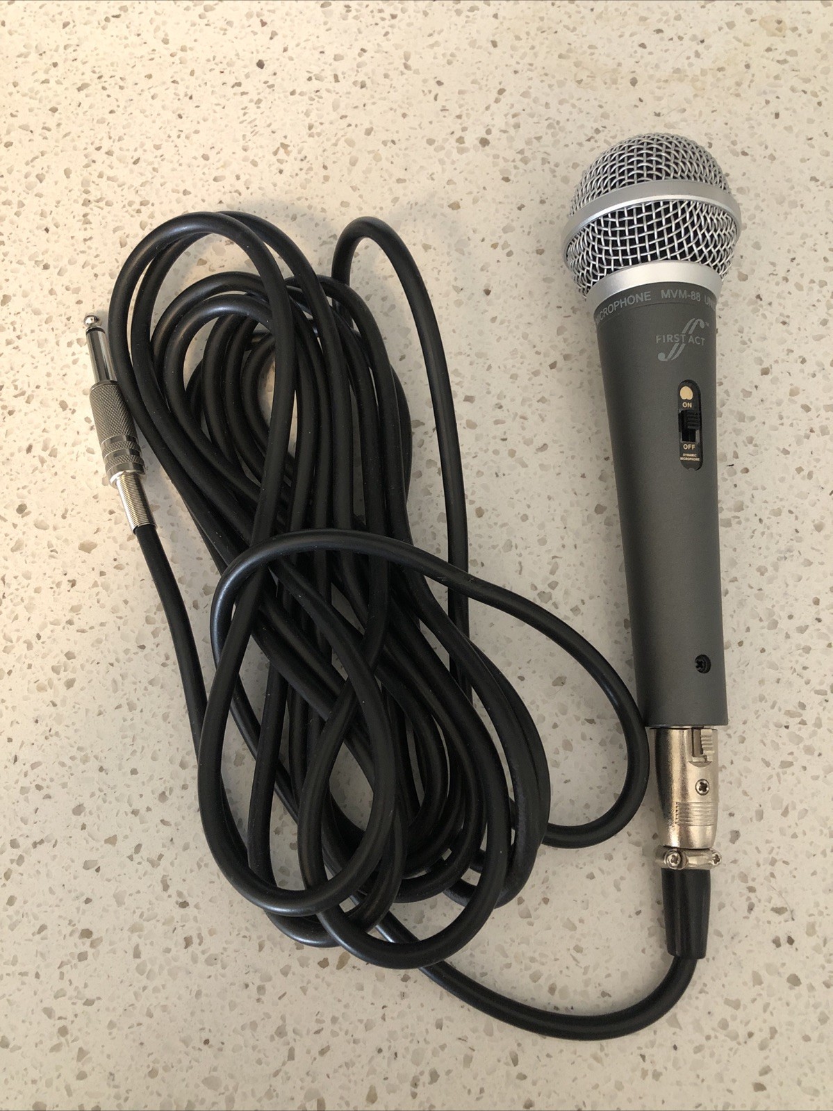 First Act MVM-88 Unidirectional Dynamic Vocal Microphone Professional | Untested