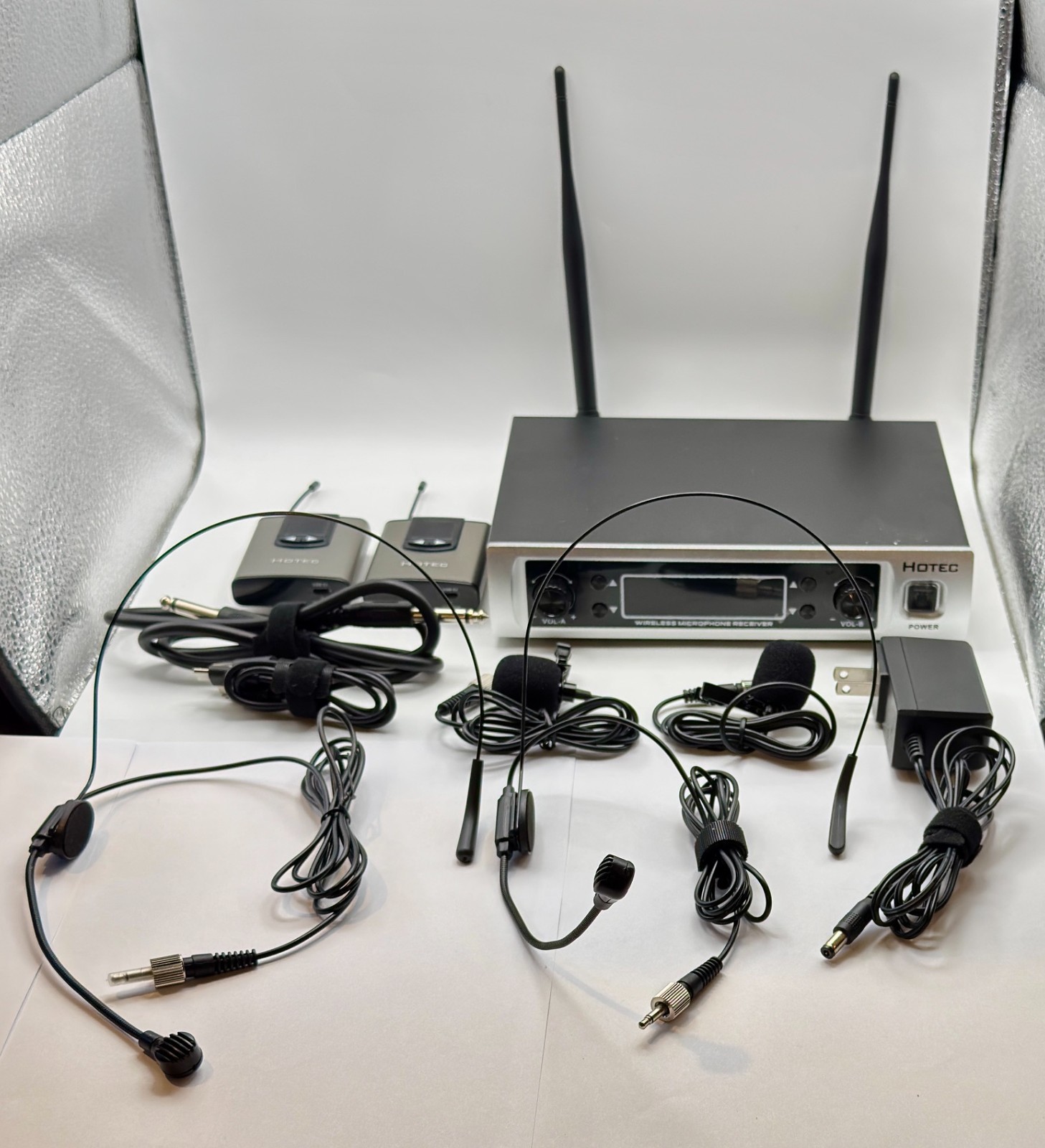 Hotec H-K25 UHF Wireless Microphone System with Dual Headsets and Lapel Mics