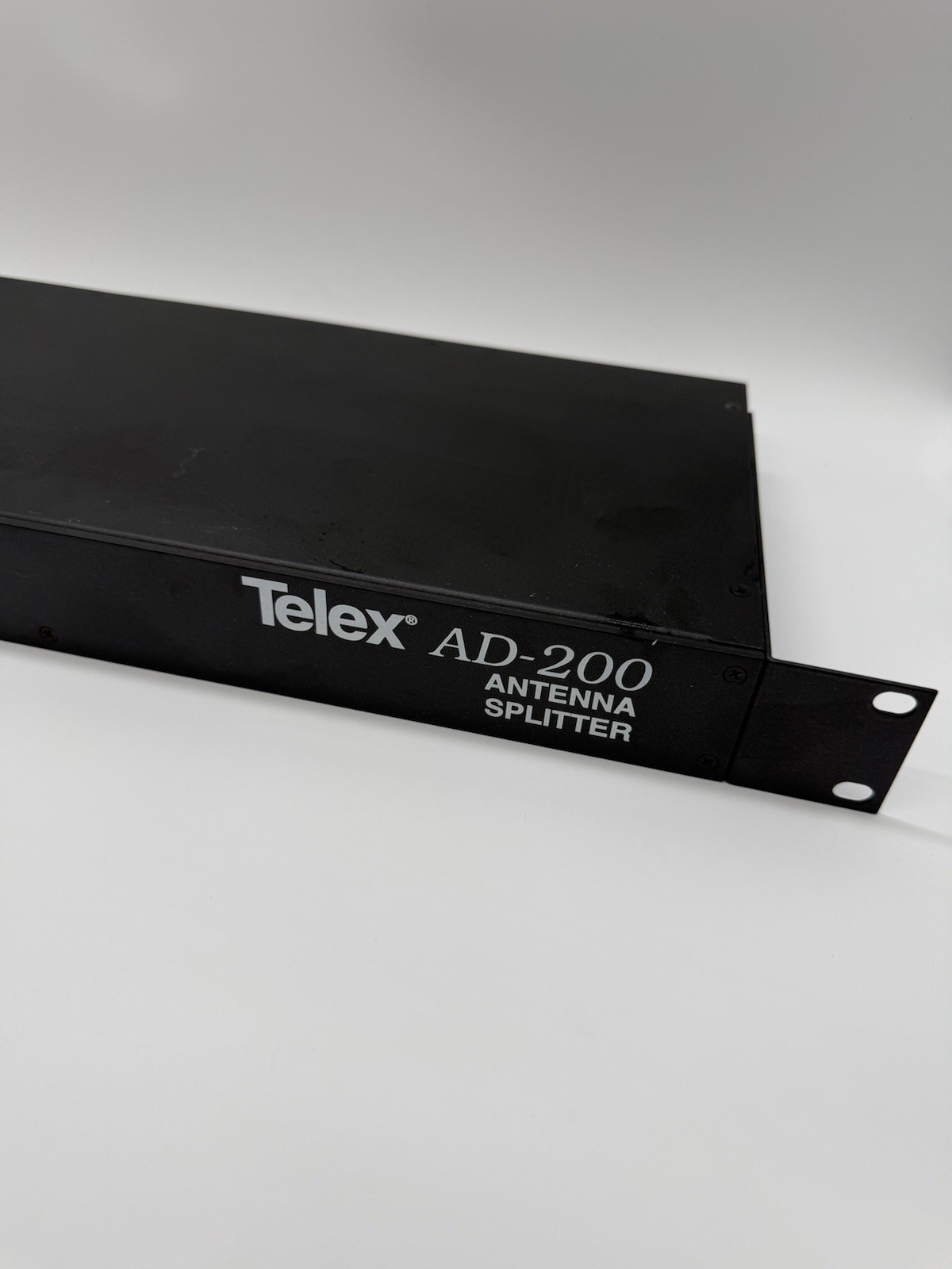 TELEX AD-200 AMPLIFIED BROADBAND VHF ANTENNA SPLITTER NO POWER CORD