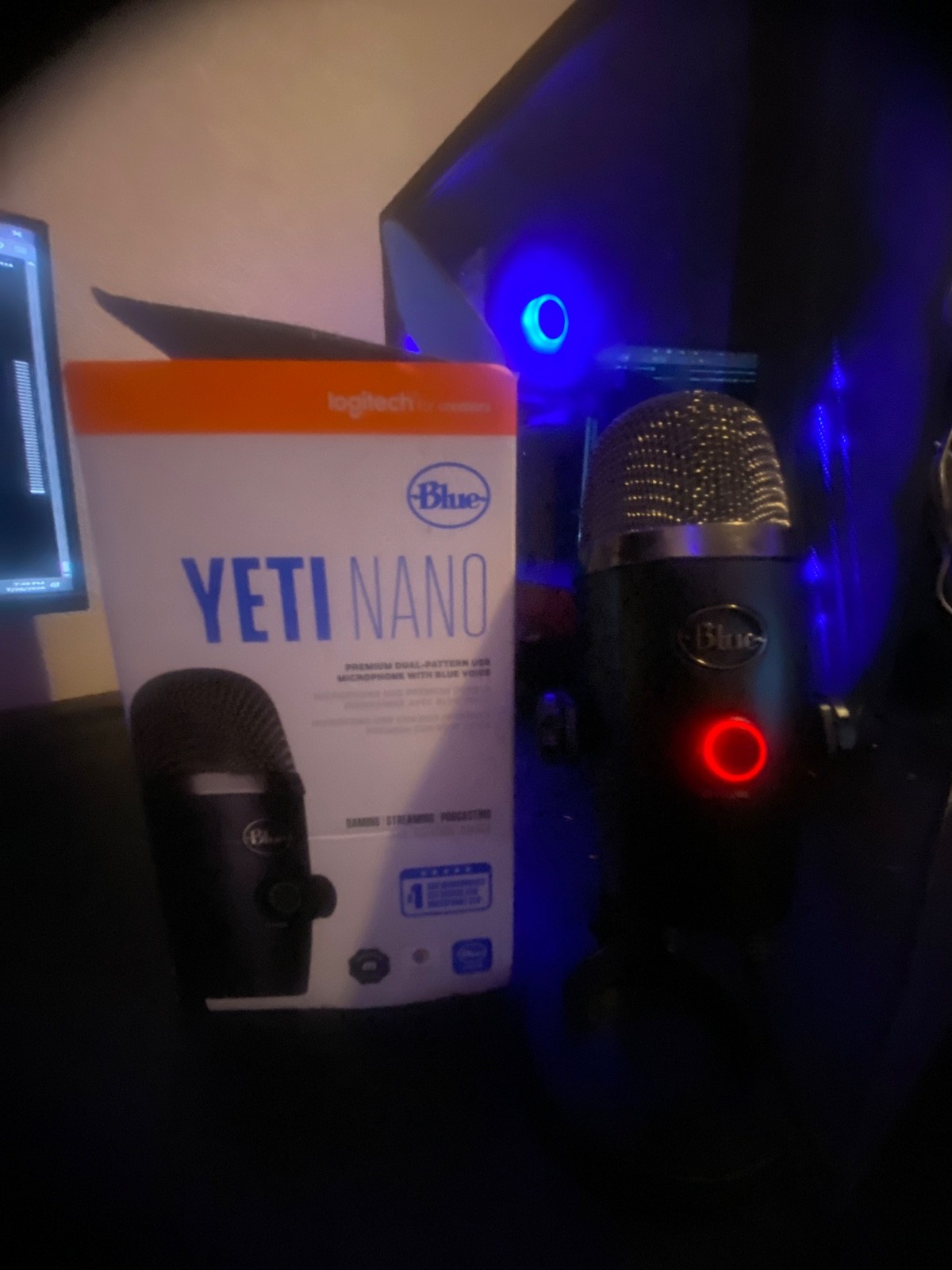 Logitech Yeti nano Condenser Cardioid Microphone – Blackout