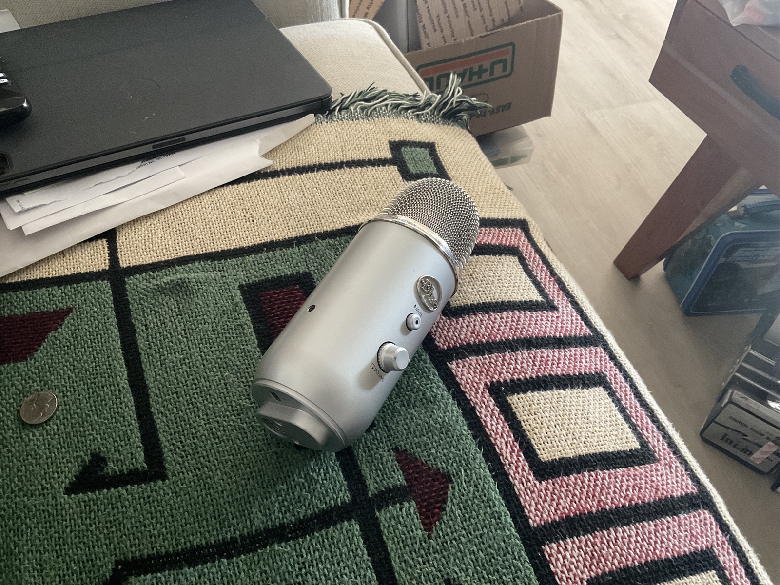 Blue Yeti USB Microphone – Platinum