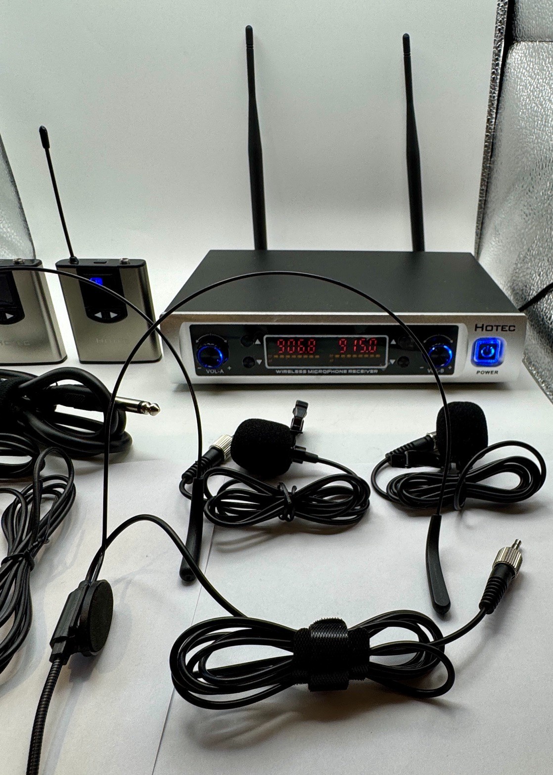 Hotec H-K25 UHF Wireless Microphone System with Dual Headsets and Lapel Mics